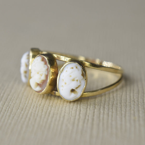 Vintage 14k Gold Triple Cameo Ring c.1970s
