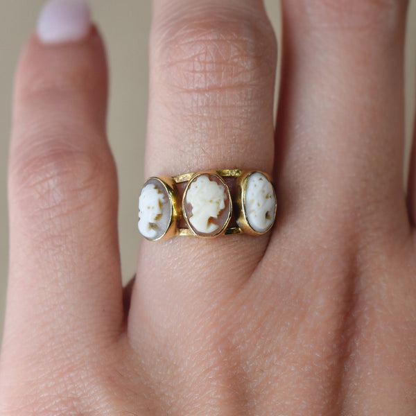 Vintage 14k Gold Triple Cameo Ring c.1970s