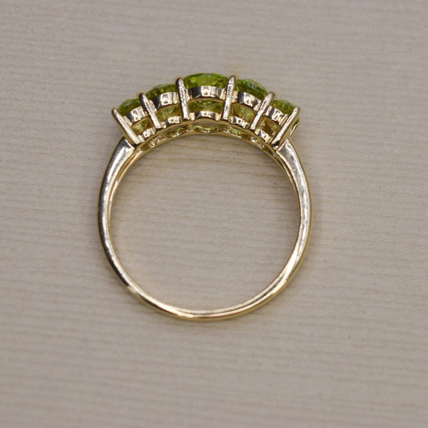 Vintage 14k Gold Five Stone Peridot Ring c.1980s