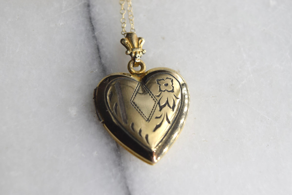 Vintage Gold Filled Sweetheart Locket c.1940s