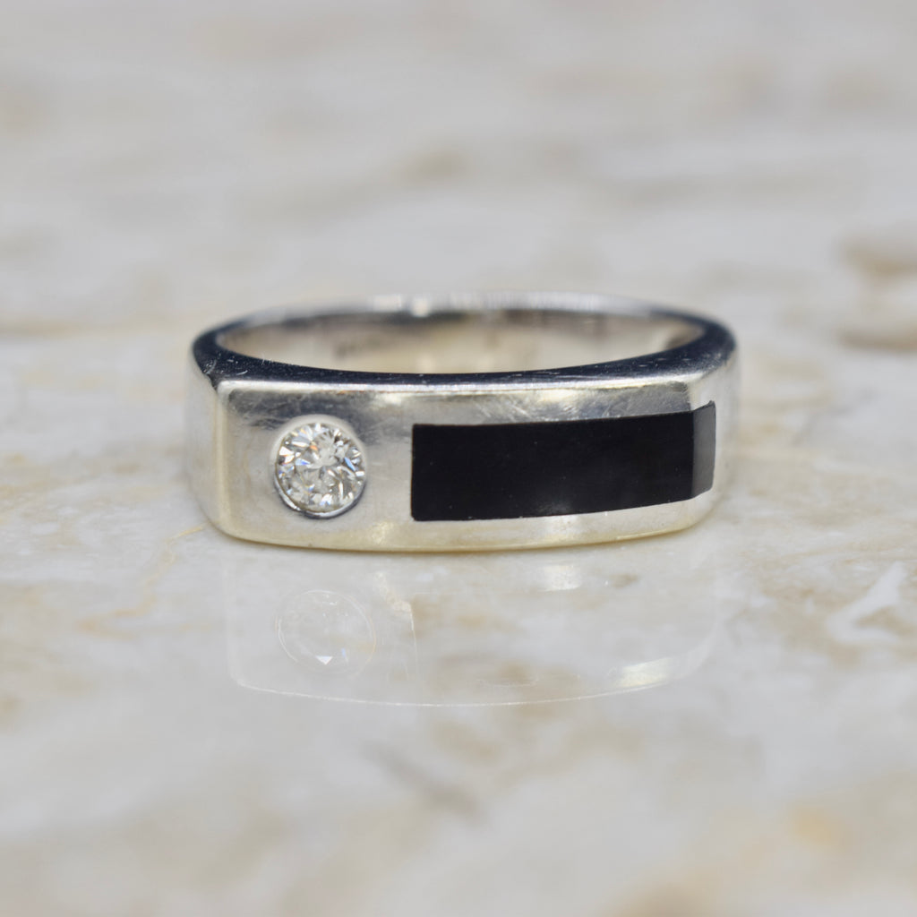 Vintage Modernist 14k White Gold Onyx and .15 ct Diamond Ring c.1970s