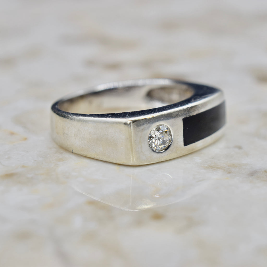Vintage Modernist 14k White Gold Onyx and .15 ct Diamond Ring c.1970s