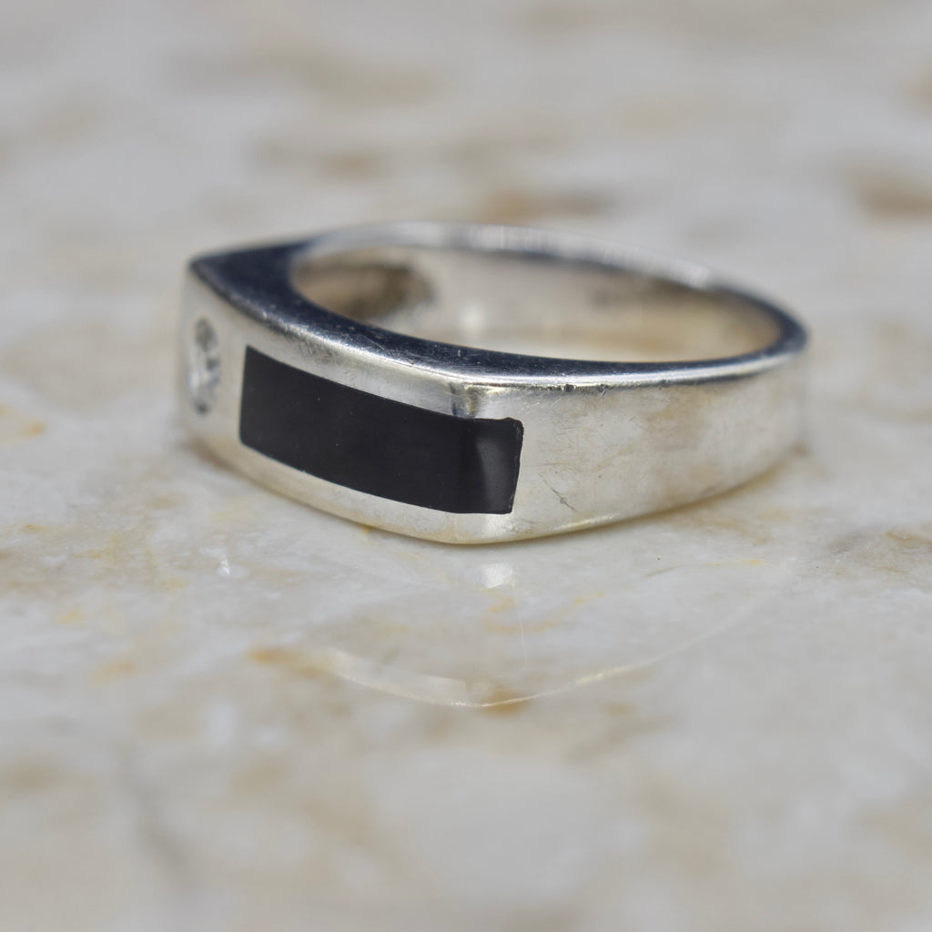 Vintage Modernist 14k White Gold Onyx and .15 ct Diamond Ring c.1970s