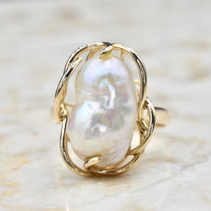 Vintage 14k Gold Baroque Pearl Wirework Ring c.1970s