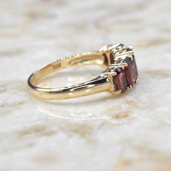 Vintage 14k Gold Five Stone Garnet Ring c.1990s