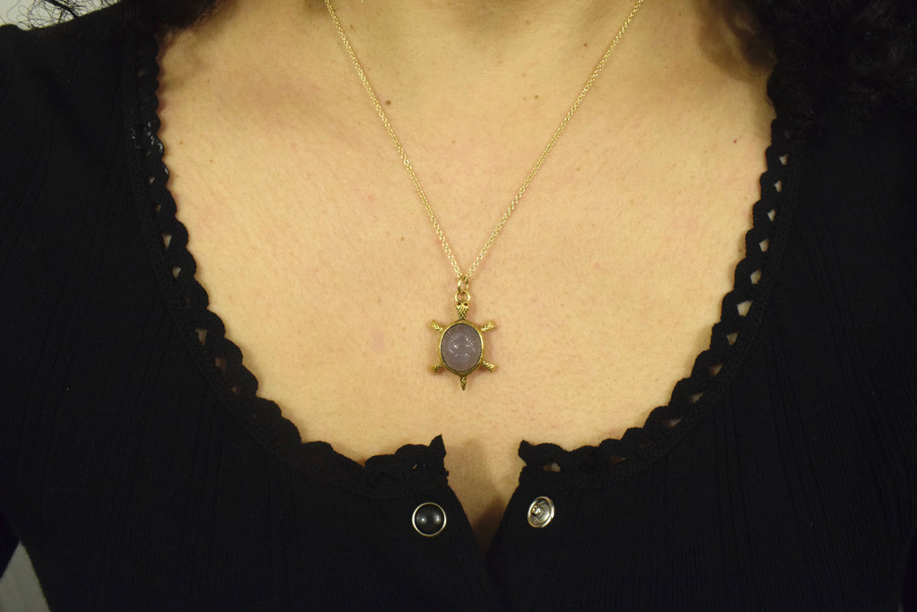 Vintage 18k Gold Amethyst Turtle Charm c.1970s