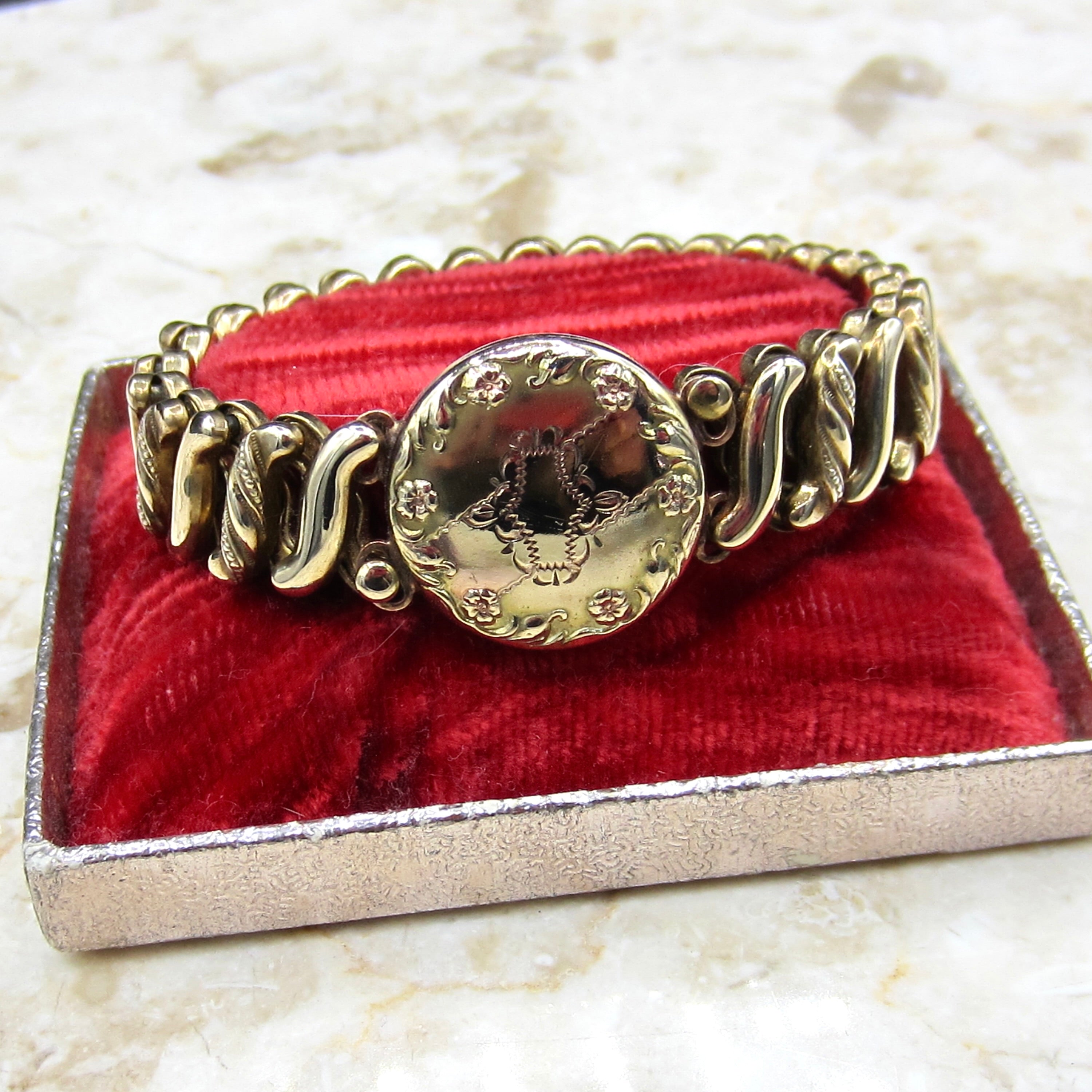 Vintage Sweetheart Bracelet With Original Box c.1940s