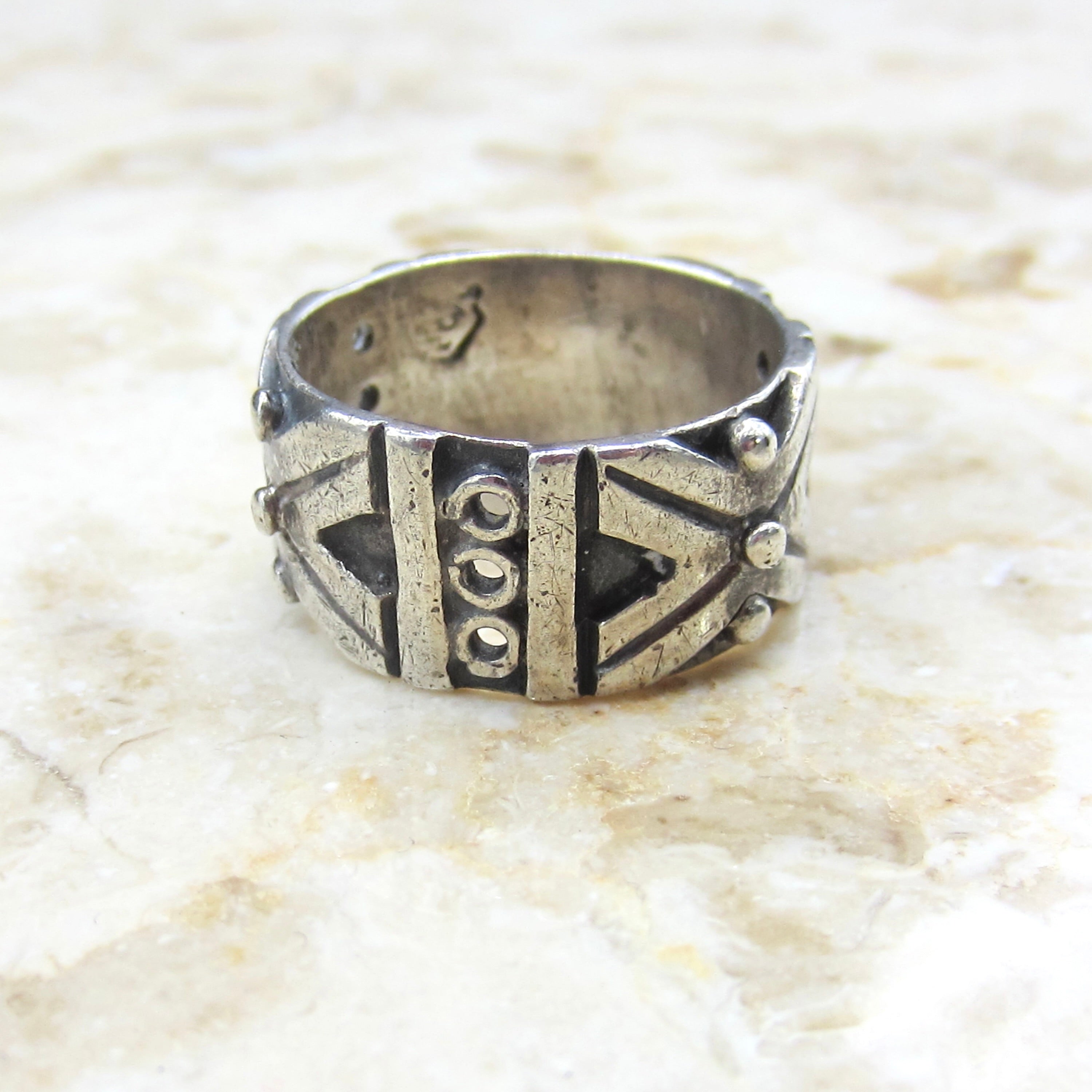 Vintage Taxco Mexican Sterling Silver Tribal Band Ring