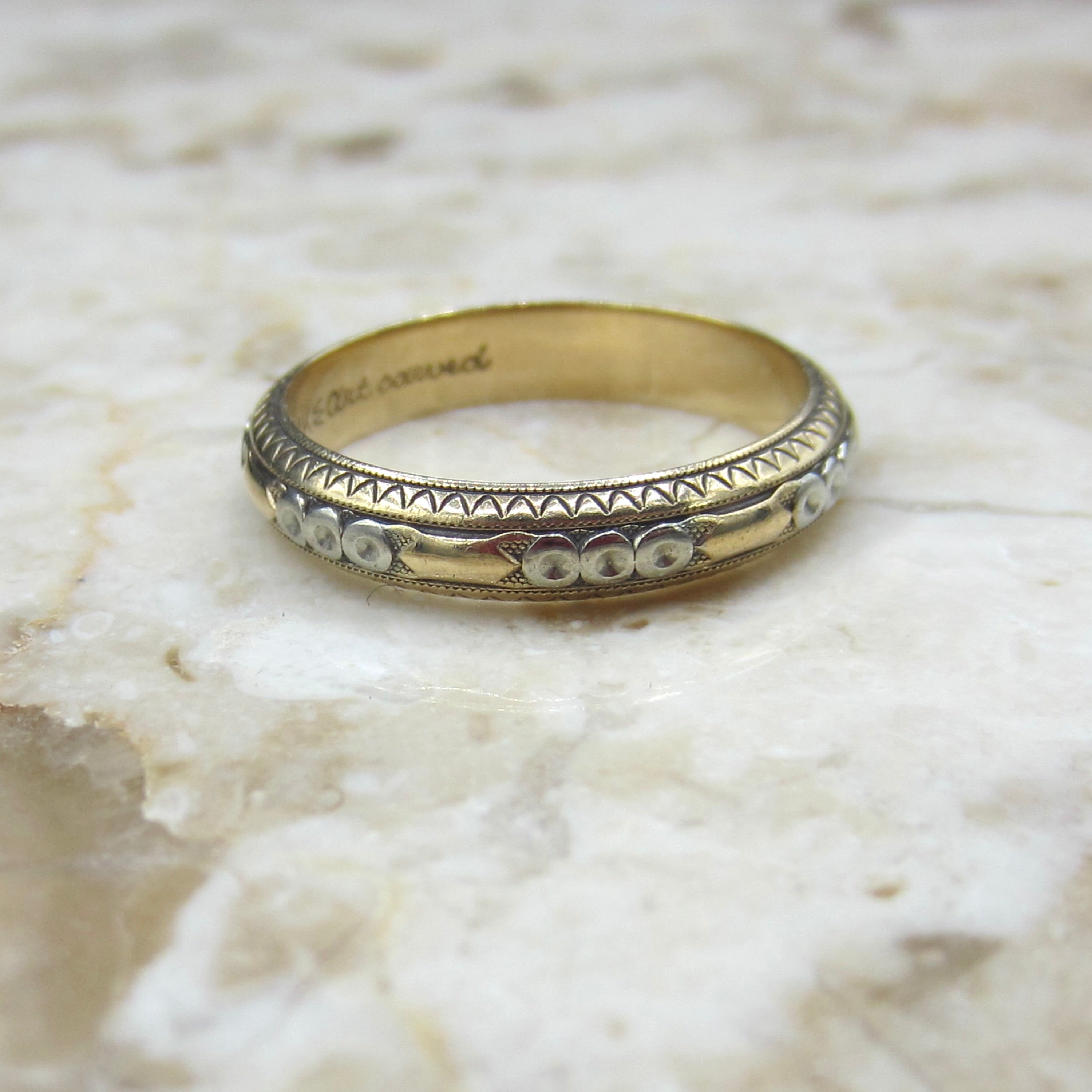 Vintage Art Deco Two Tone 14k Gold Band ARTCARVED Size 8.25
