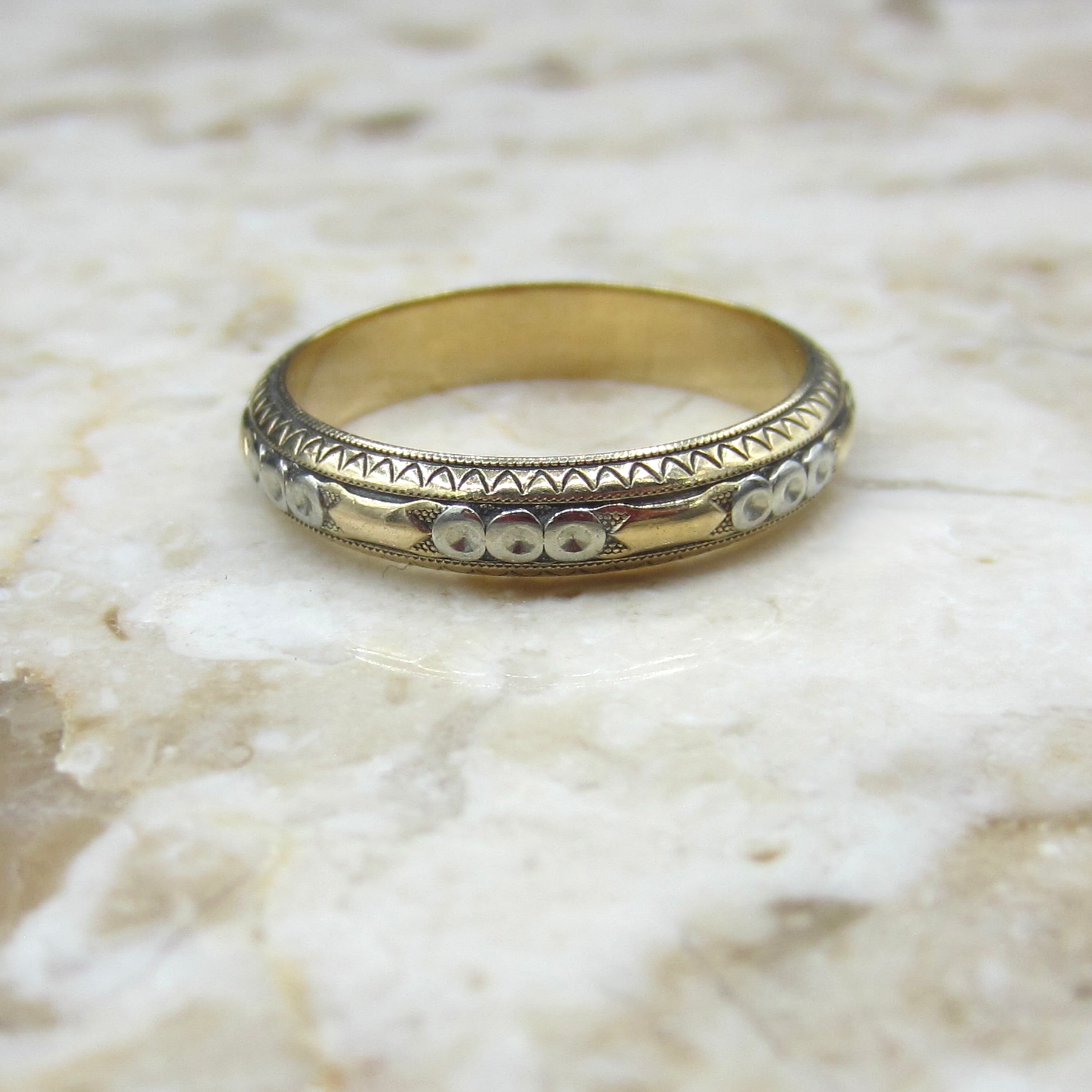 Vintage Art Deco Two Tone 14k Gold Band ARTCARVED Size 8.25