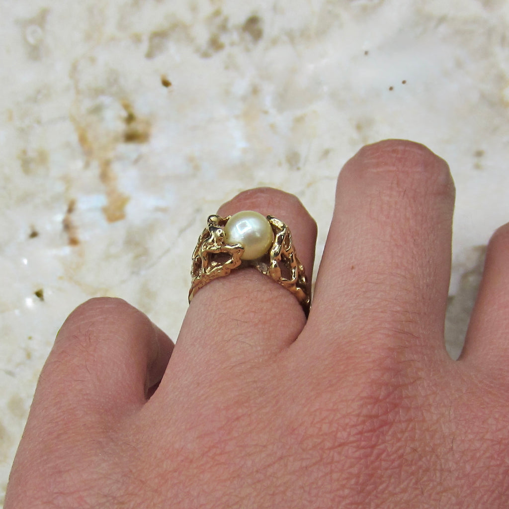 Vintage 14k Gold Brutalist Pearl Ring c.1970s