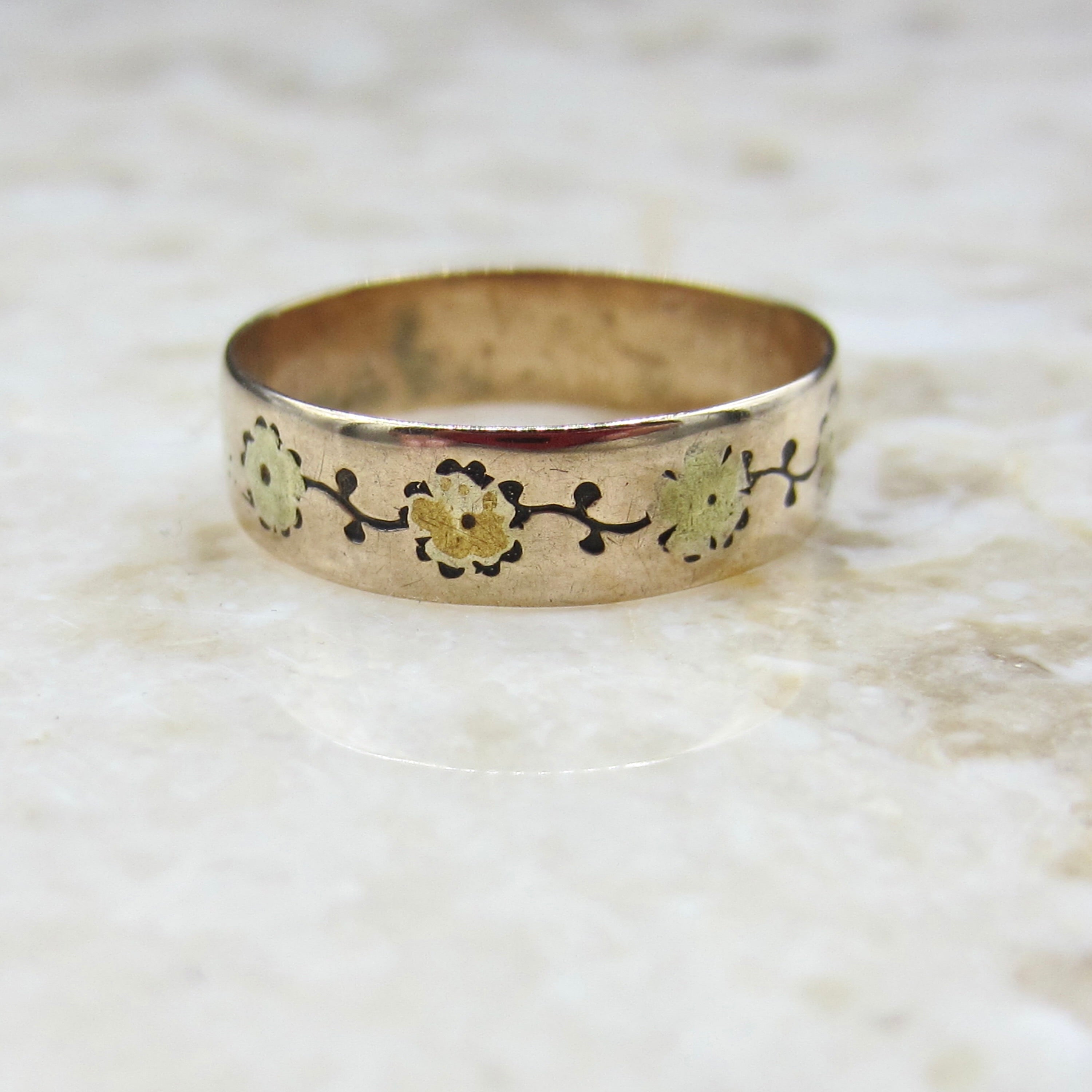 Antique 14k Gold Early Victorian Floral Pattern Band Ring c.1850s