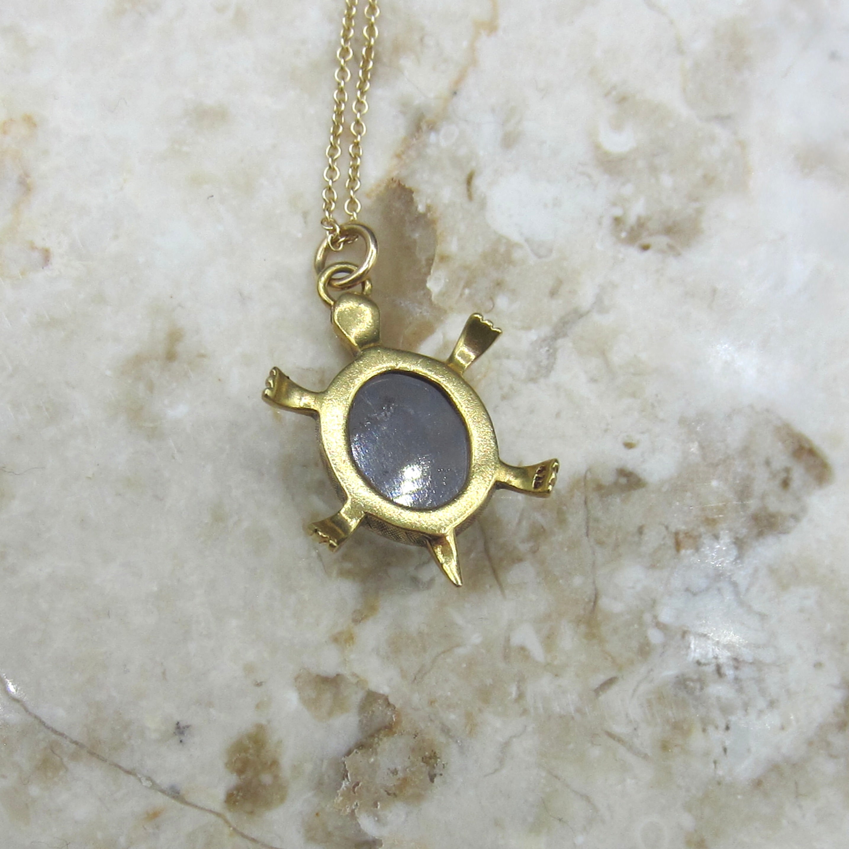 Vintage 18k Gold Amethyst Turtle Charm c.1970s