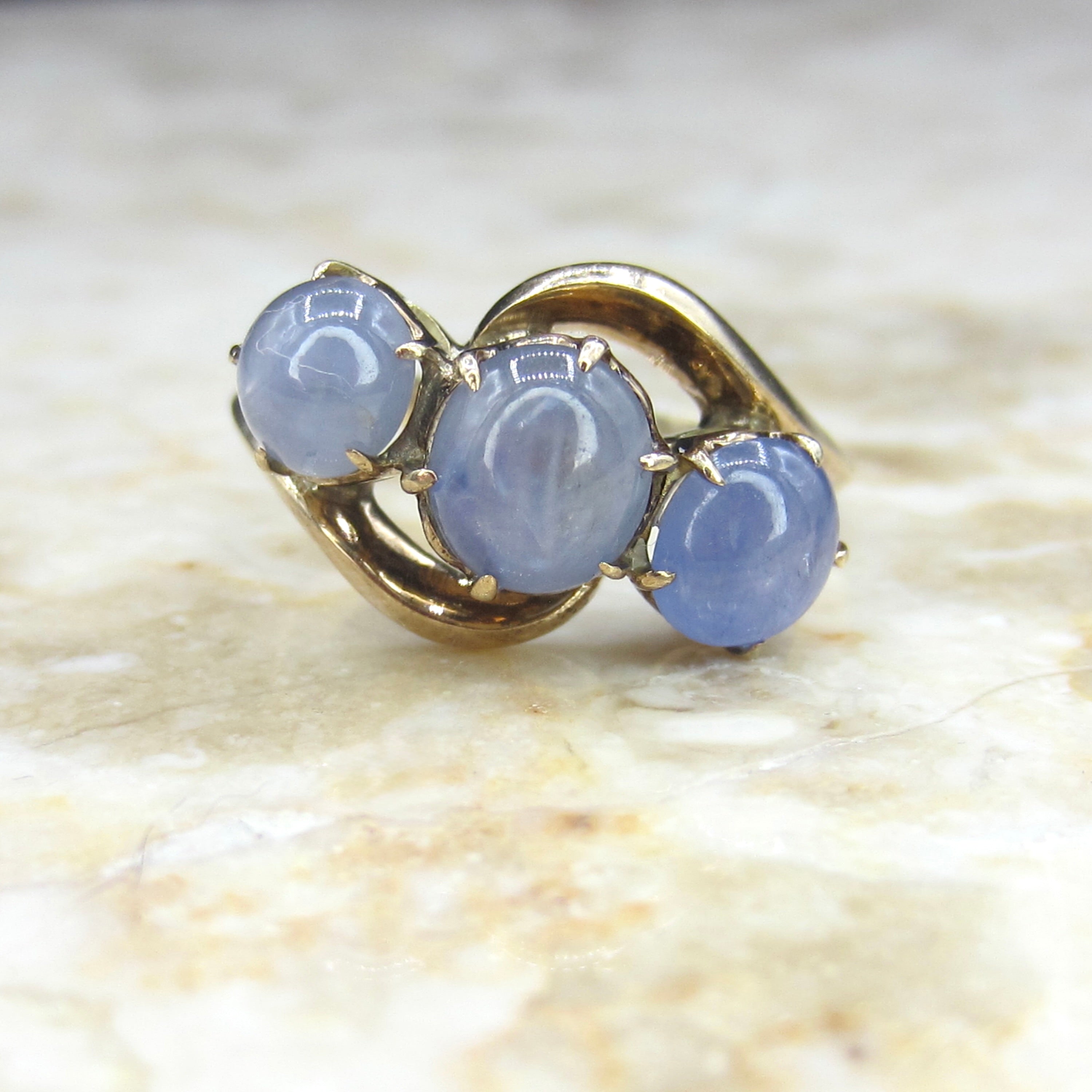 Vintage 14k Gold Triple Star Sapphire Ring c.1940s