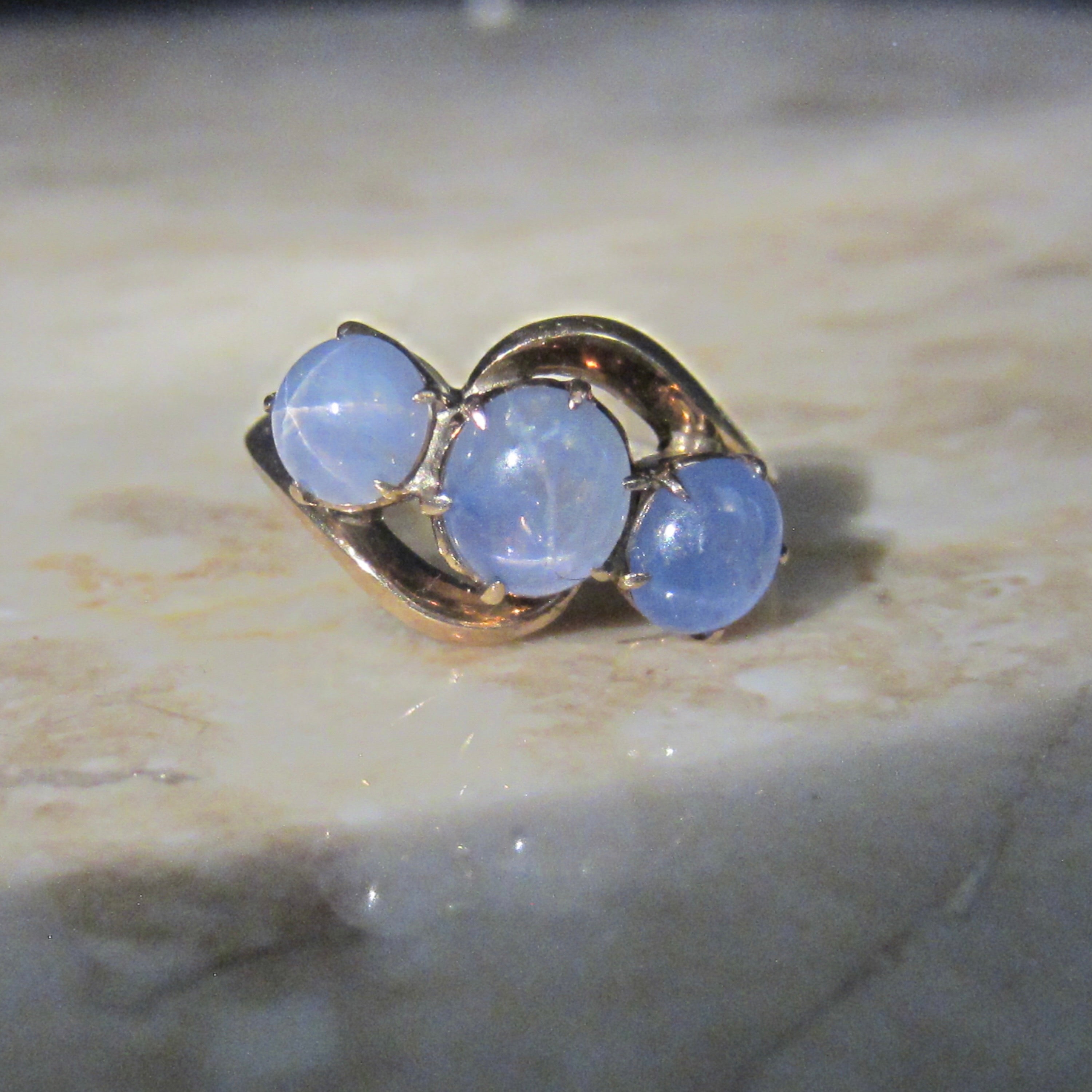 Vintage 14k Gold Triple Star Sapphire Ring c.1940s
