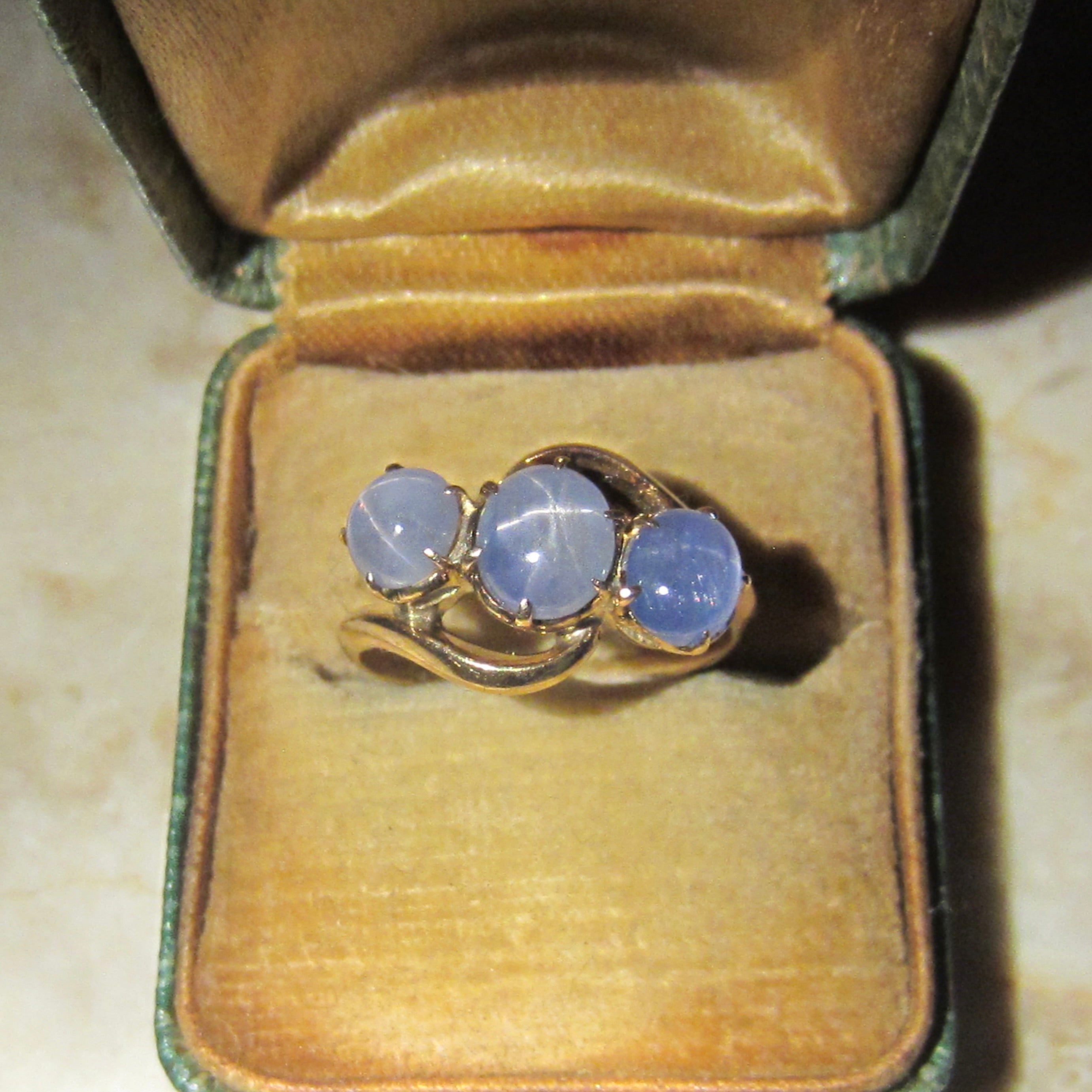 Vintage 14k Gold Triple Star Sapphire Ring c.1940s