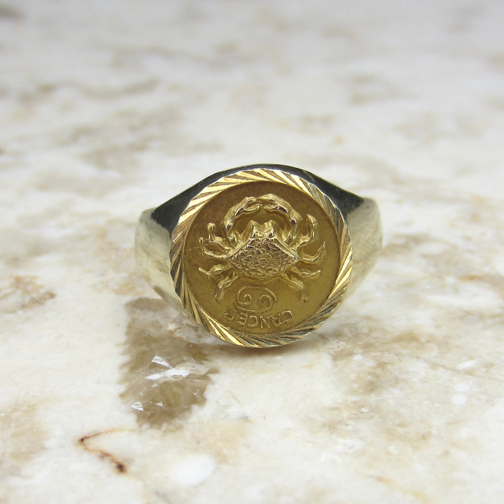 Vintage 14k Gold Cancer Zodiac Signet Ring Horoscope Jewelry c.1970s