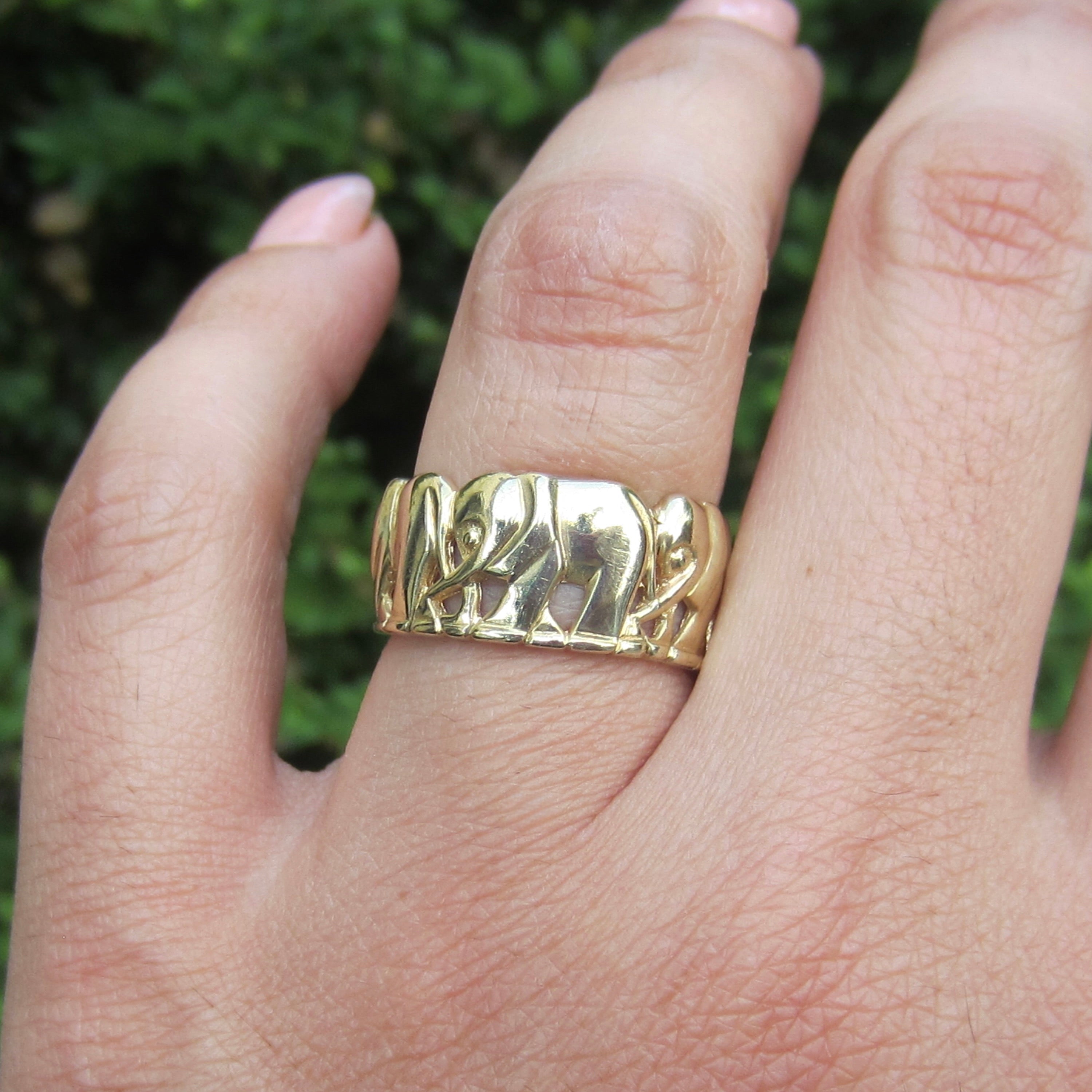 Vintage 14k Gold Elephant Band c.1990s