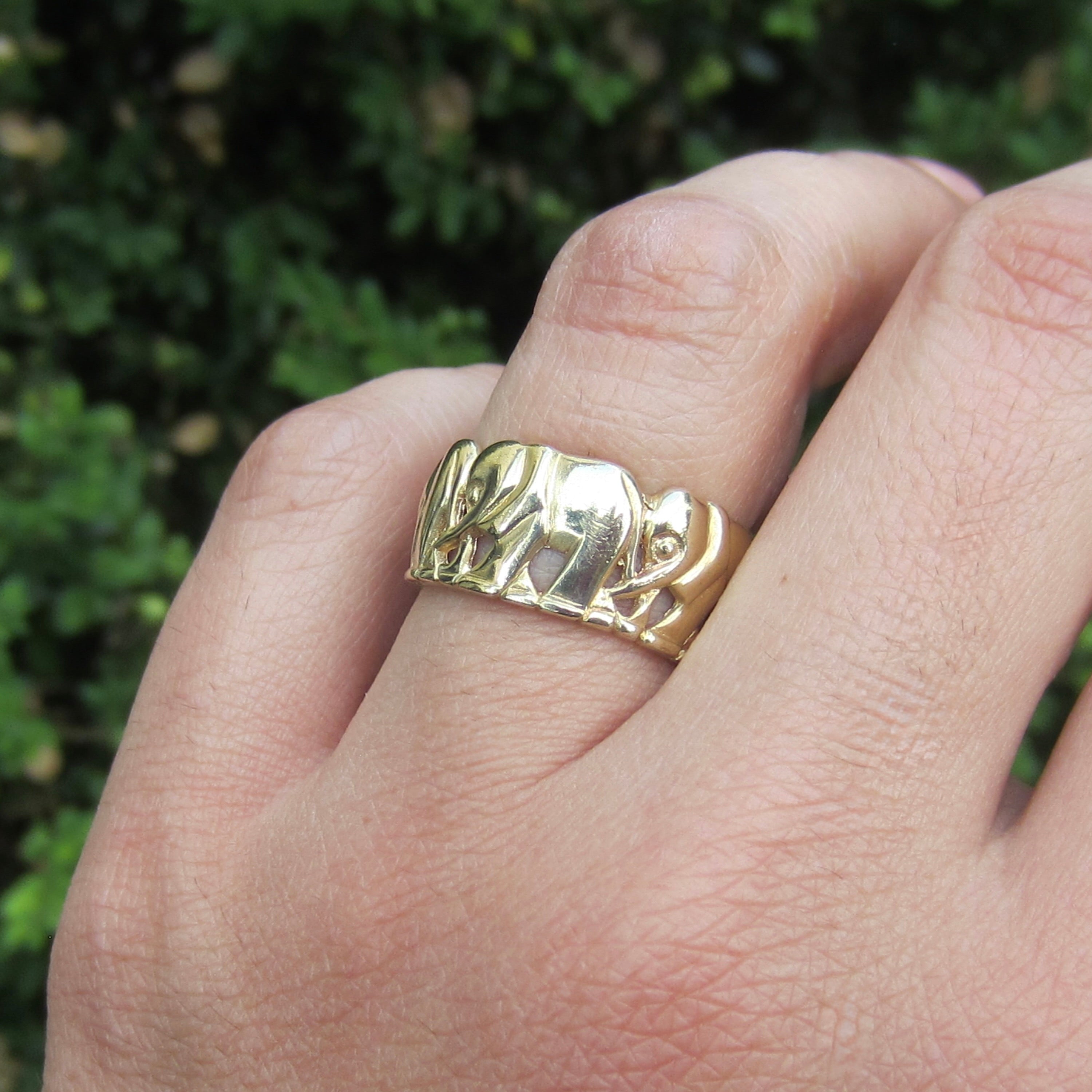Vintage 14k Gold Elephant Band c.1990s