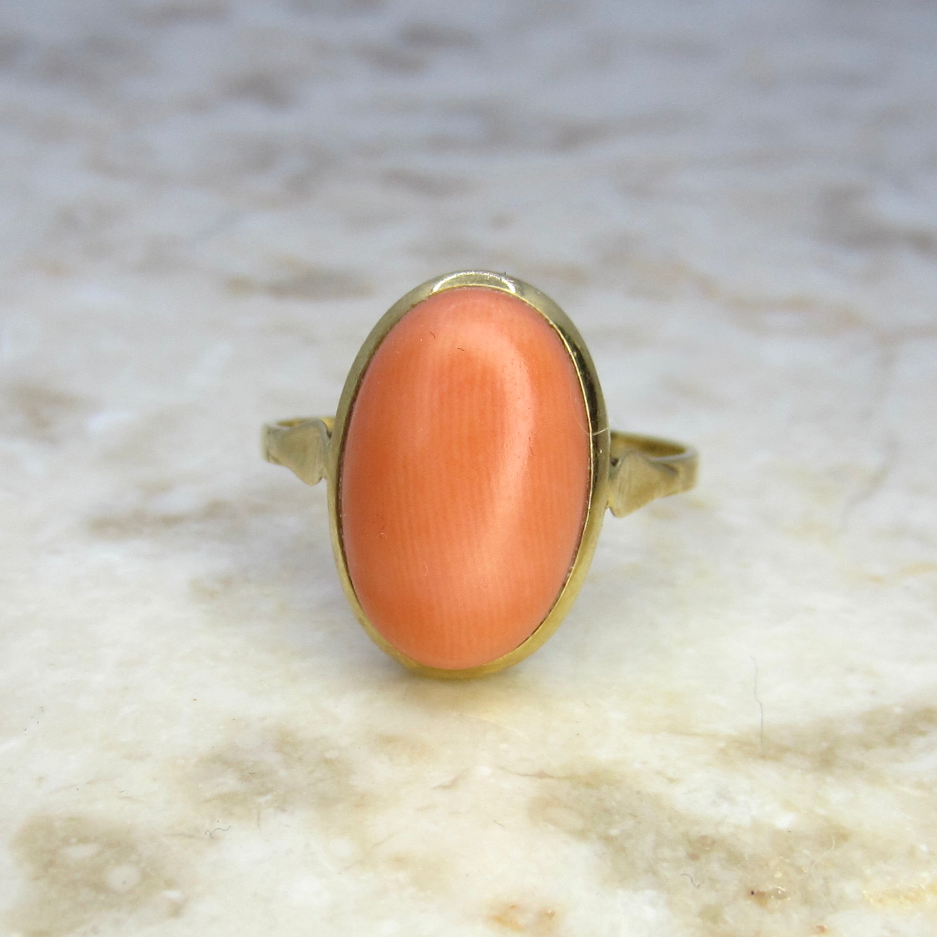 Vintage 18k Gold Coral Ring c.1970s