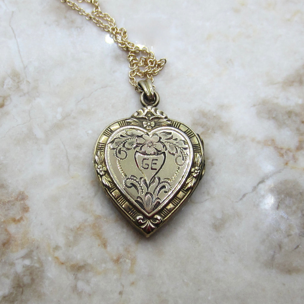 Vintage Sweetheart Locket With GE Monogram Hayward c.1940s