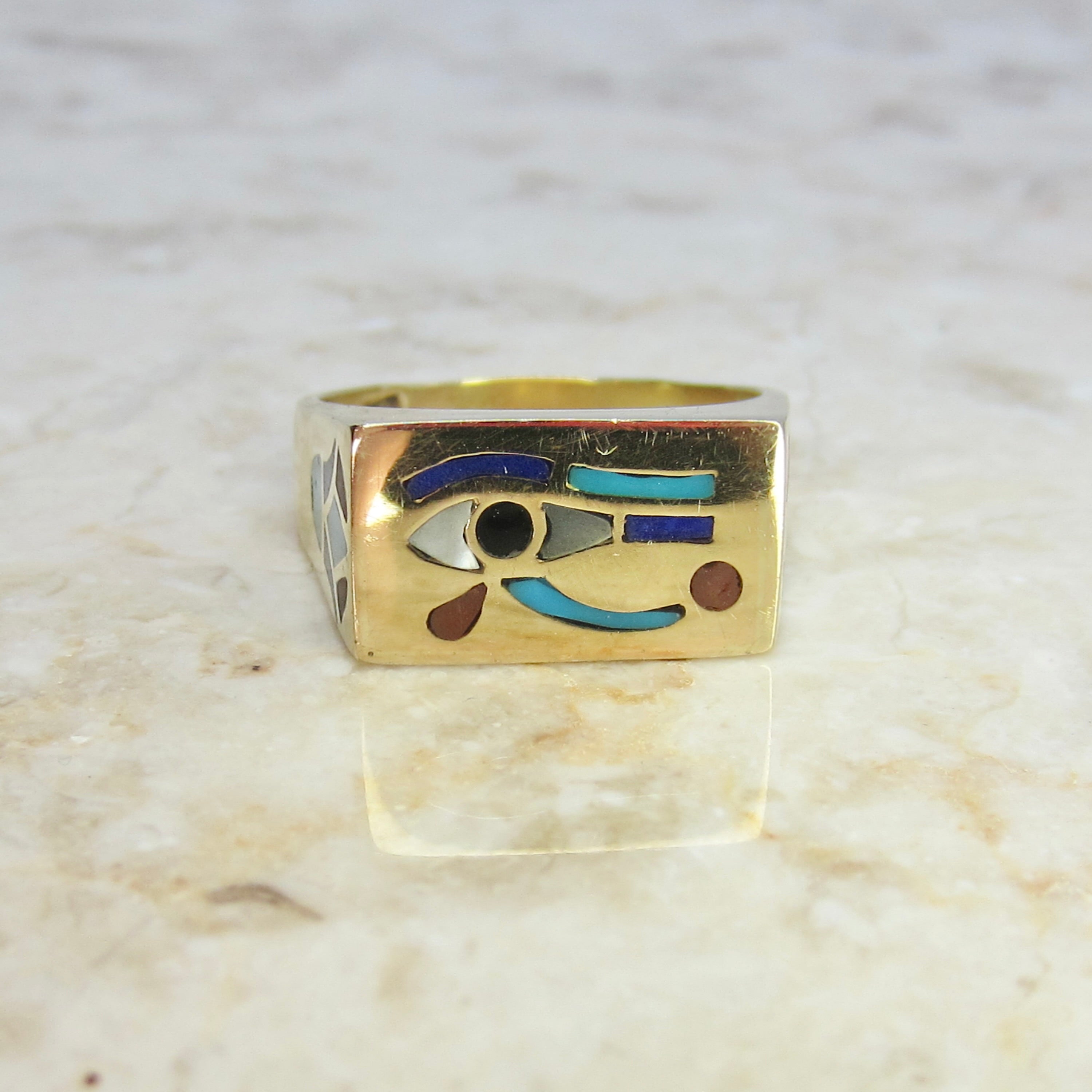 Vintage 18k Gold Egyptian Eye of Horus Stone Inlay Signet Ring c.1970s