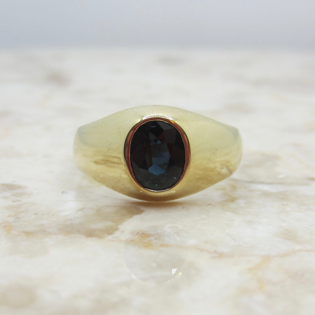 Vintage 14k Gold Bezel Set Oval Natural Sapphire Ring c.1990s