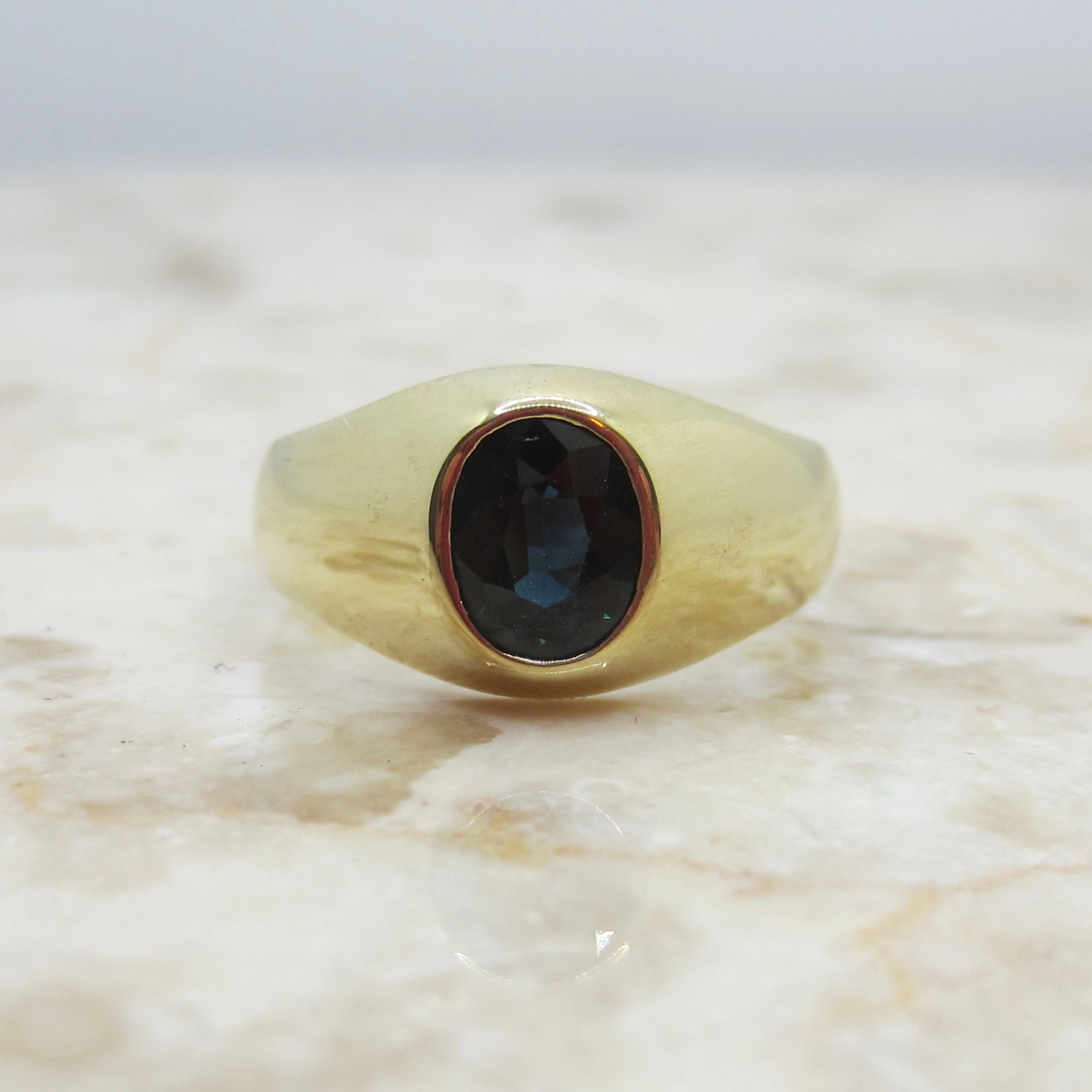 Vintage 14k Gold Bezel Set Oval Natural Sapphire Ring c.1990s