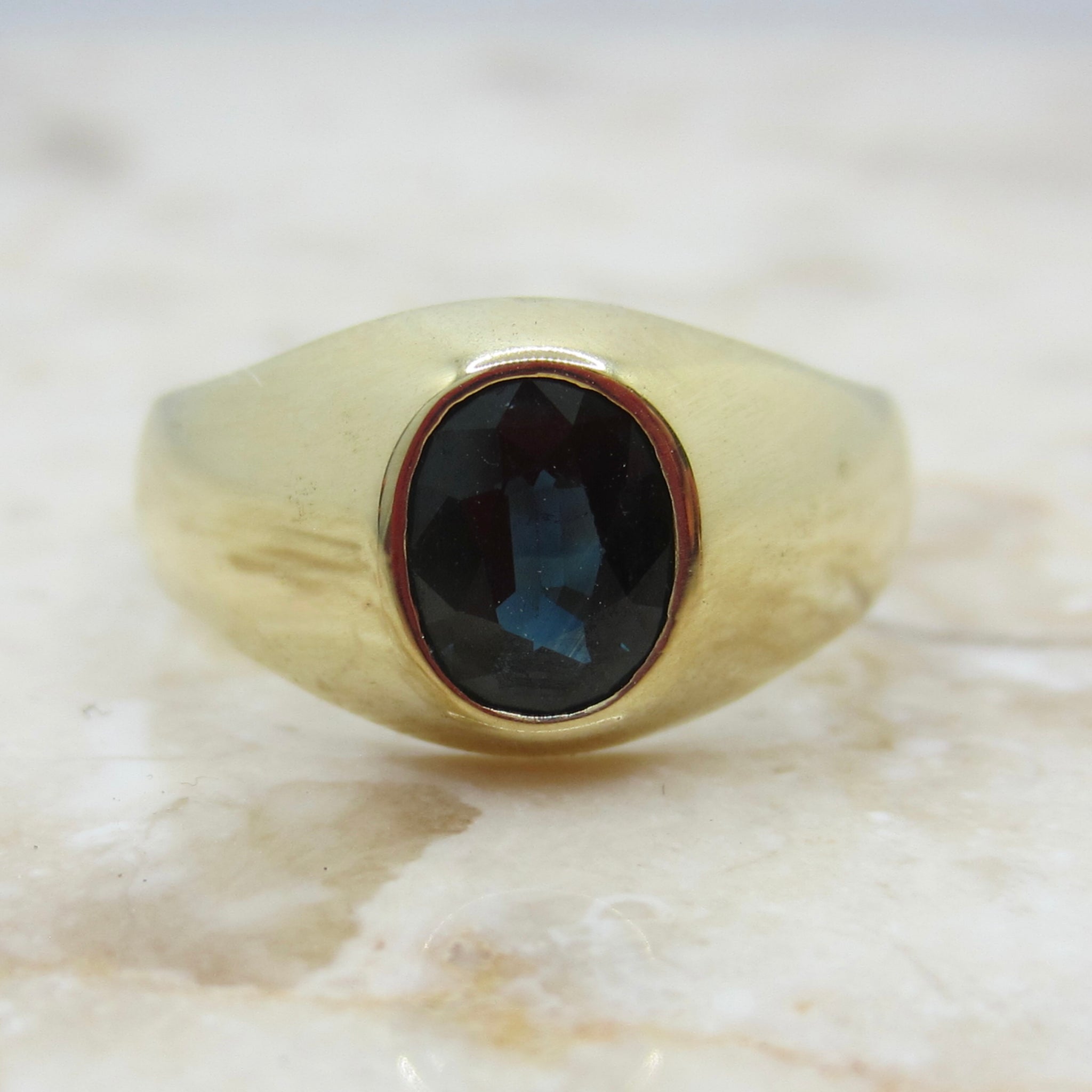 Vintage 14k Gold Bezel Set Oval Natural Sapphire Ring c.1990s