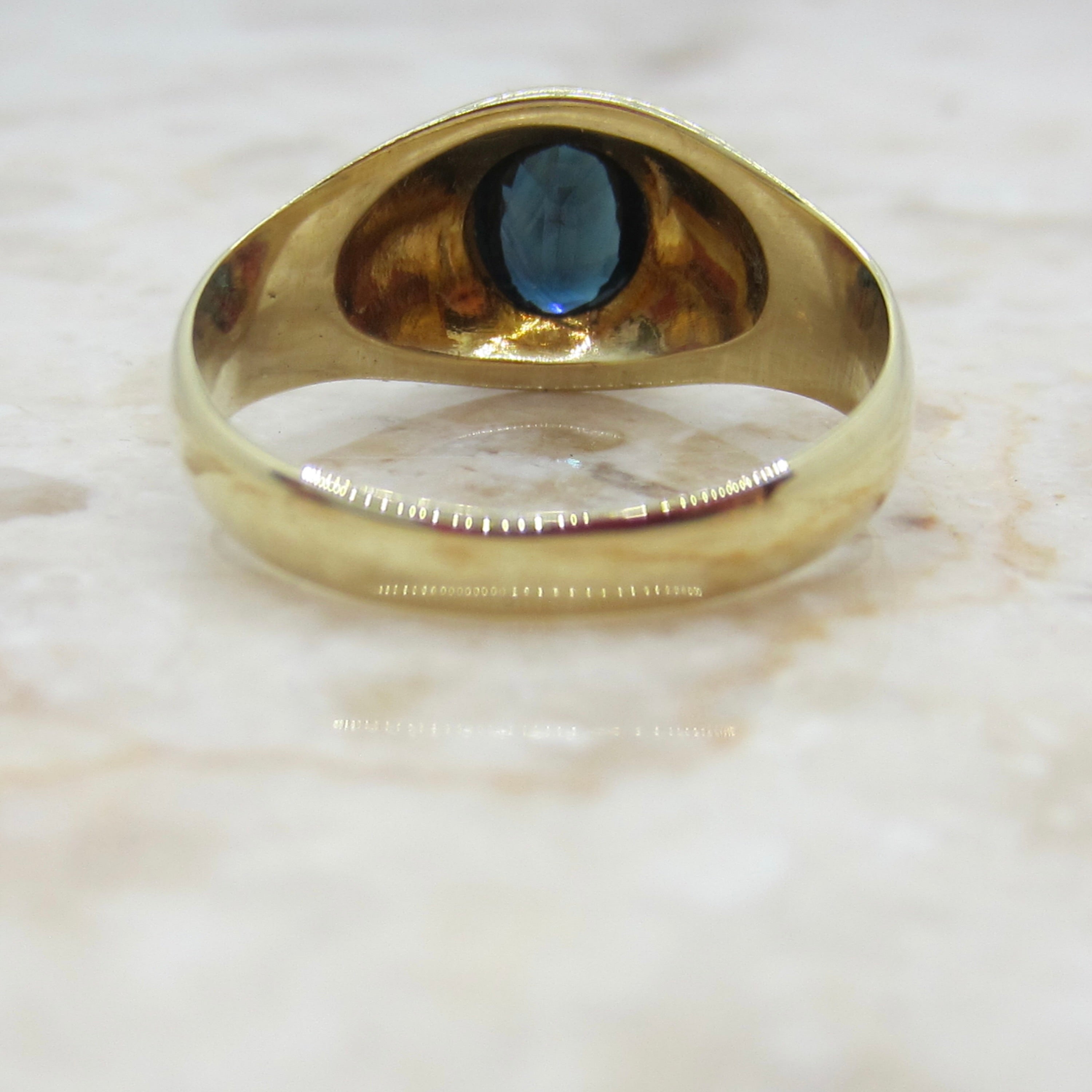 Vintage 14k Gold Bezel Set Oval Natural Sapphire Ring c.1990s