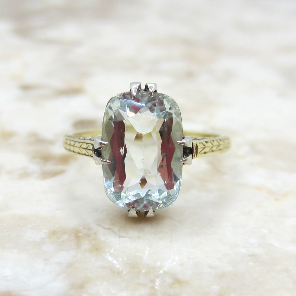 Antique Art Deco Natural Aquamarine 14k Gold Ring | Two-Tone Gold Setting with Engraved Shoulders