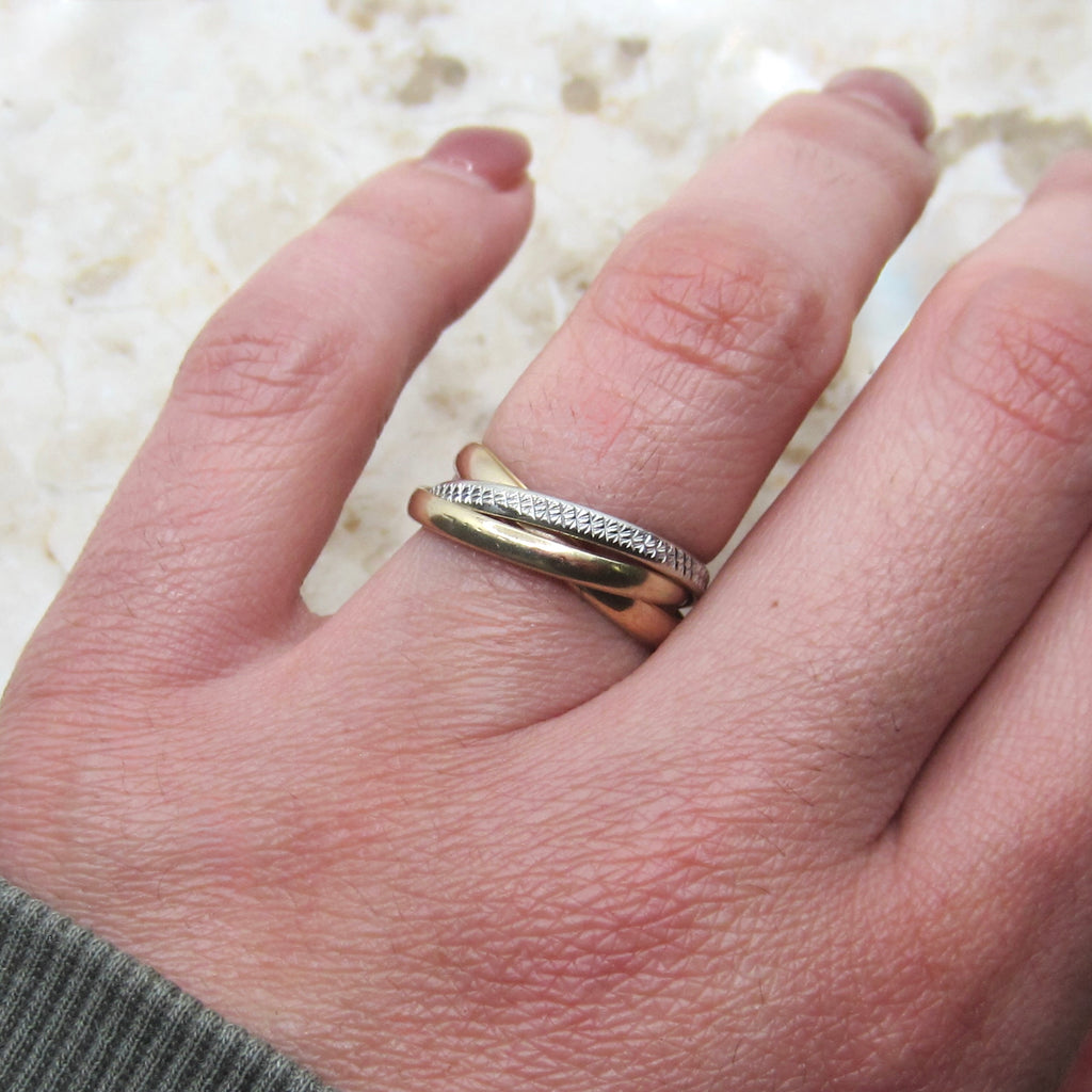 Vintage 14k Gold Triple Rolling Ring – Yellow & White Gold – Engraved Band