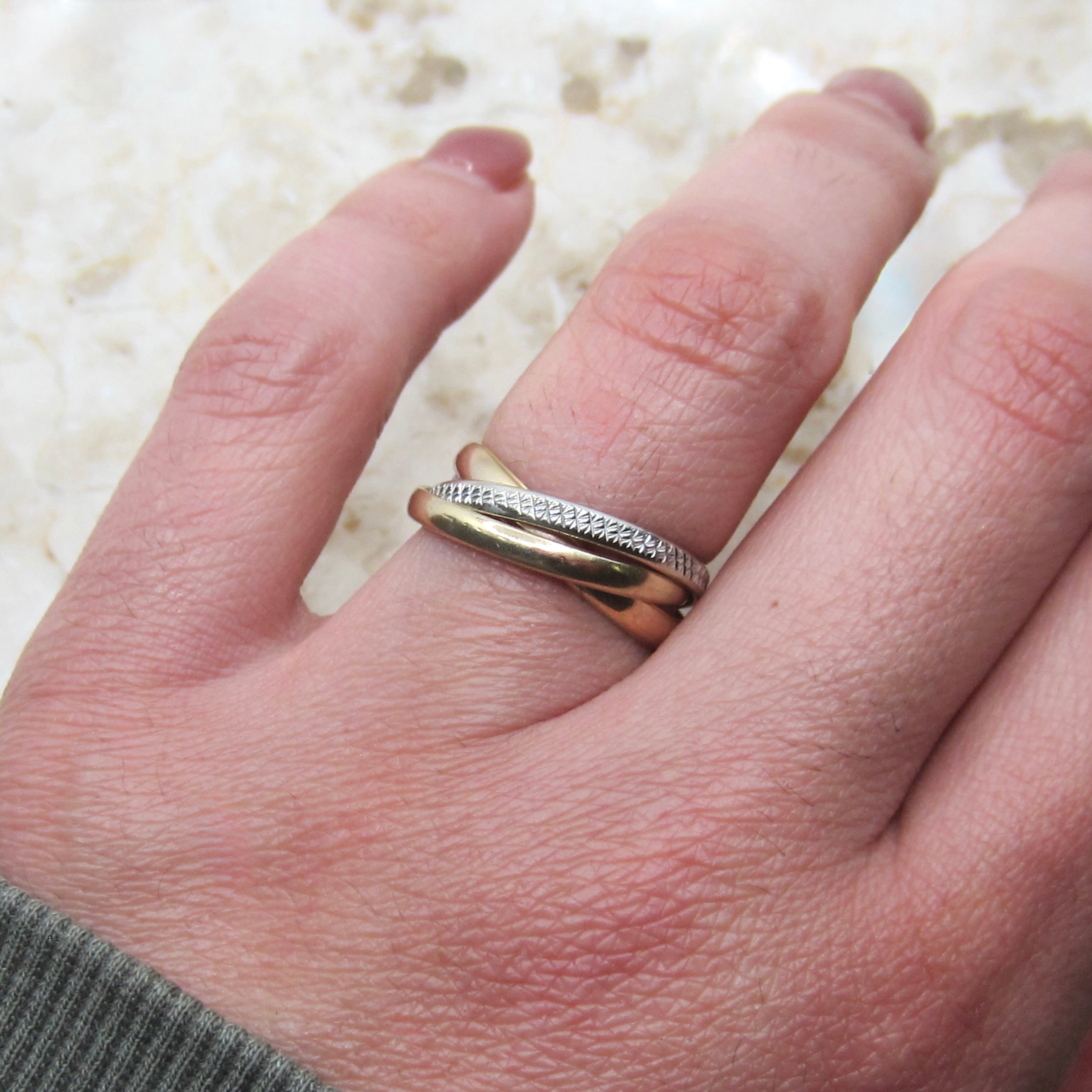 Vintage 14k Gold Triple Rolling Ring – Yellow & White Gold – Engraved Band