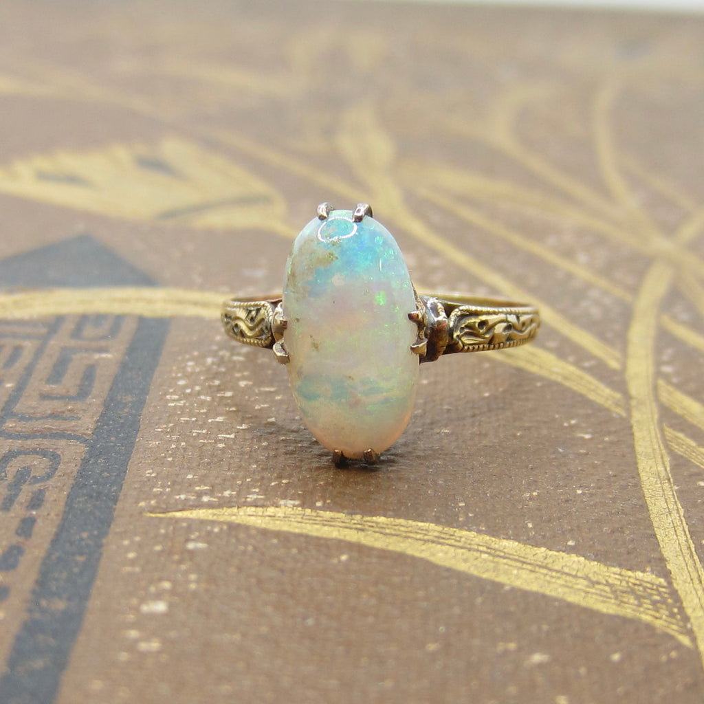 Antique 18k Gold Jelly Opal Ring c.1900