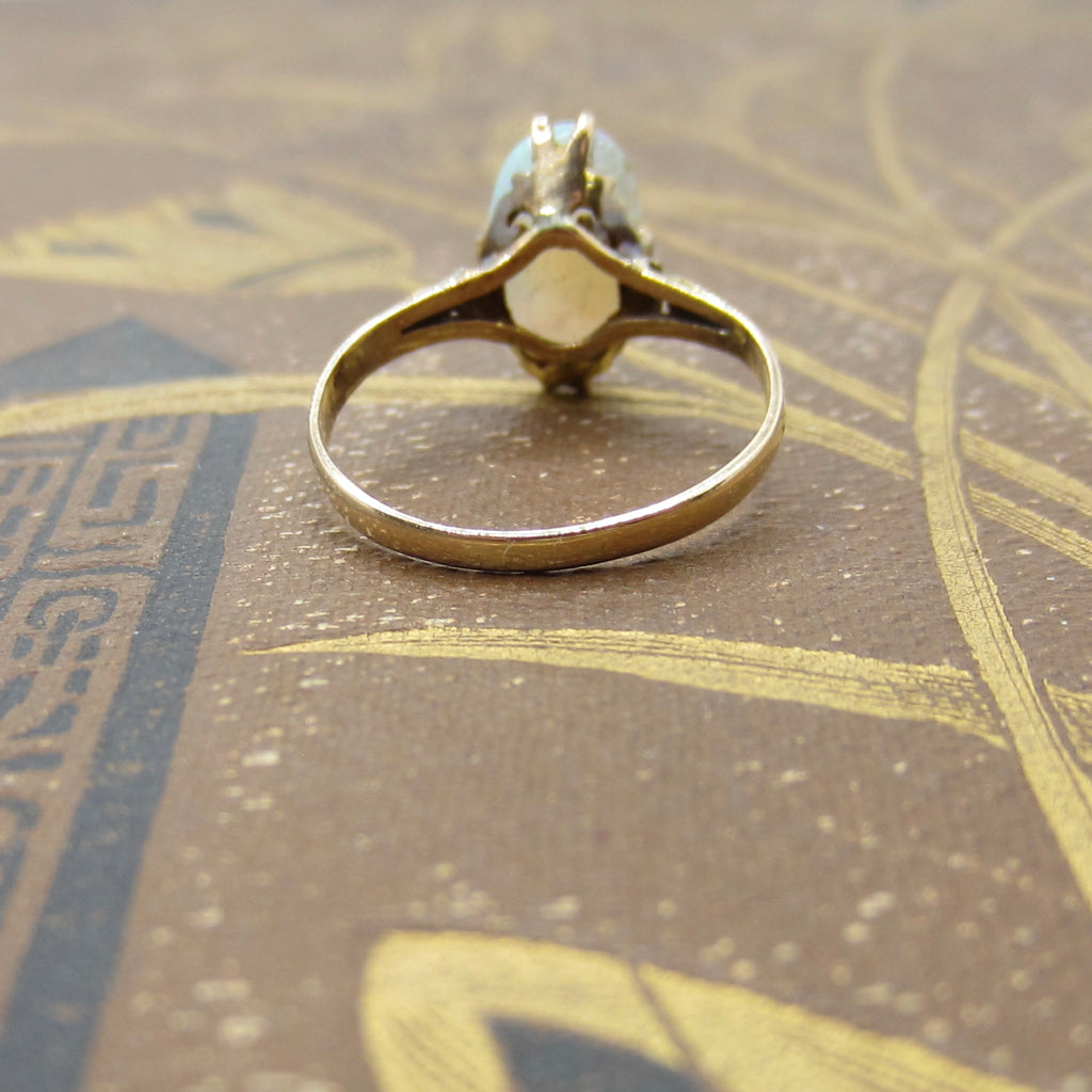 Antique 18k Gold Jelly Opal Ring c.1900
