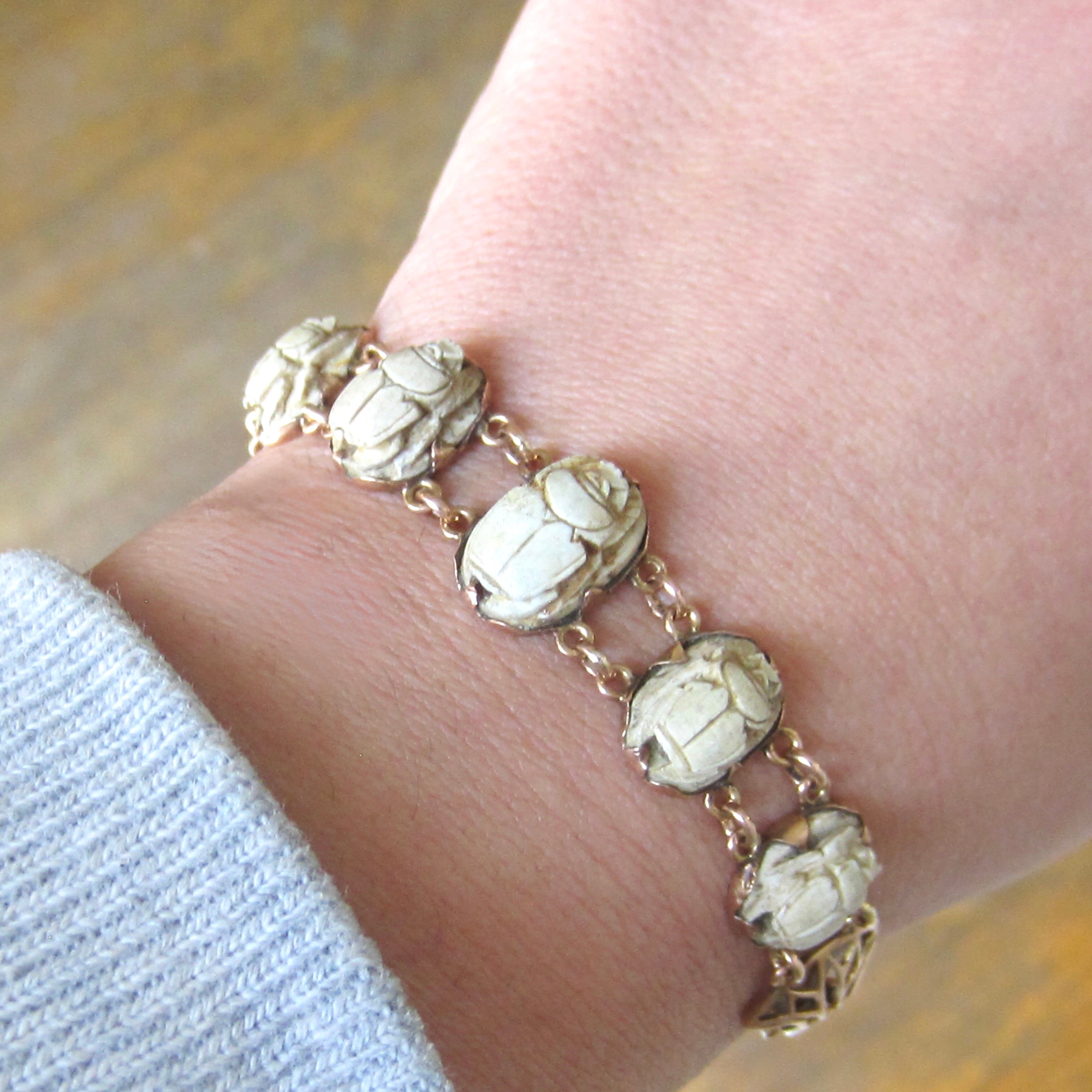 Vintage Egyptian Revival 14k Gold and Faience Scarab Bracelet Lotus Details c.1970s