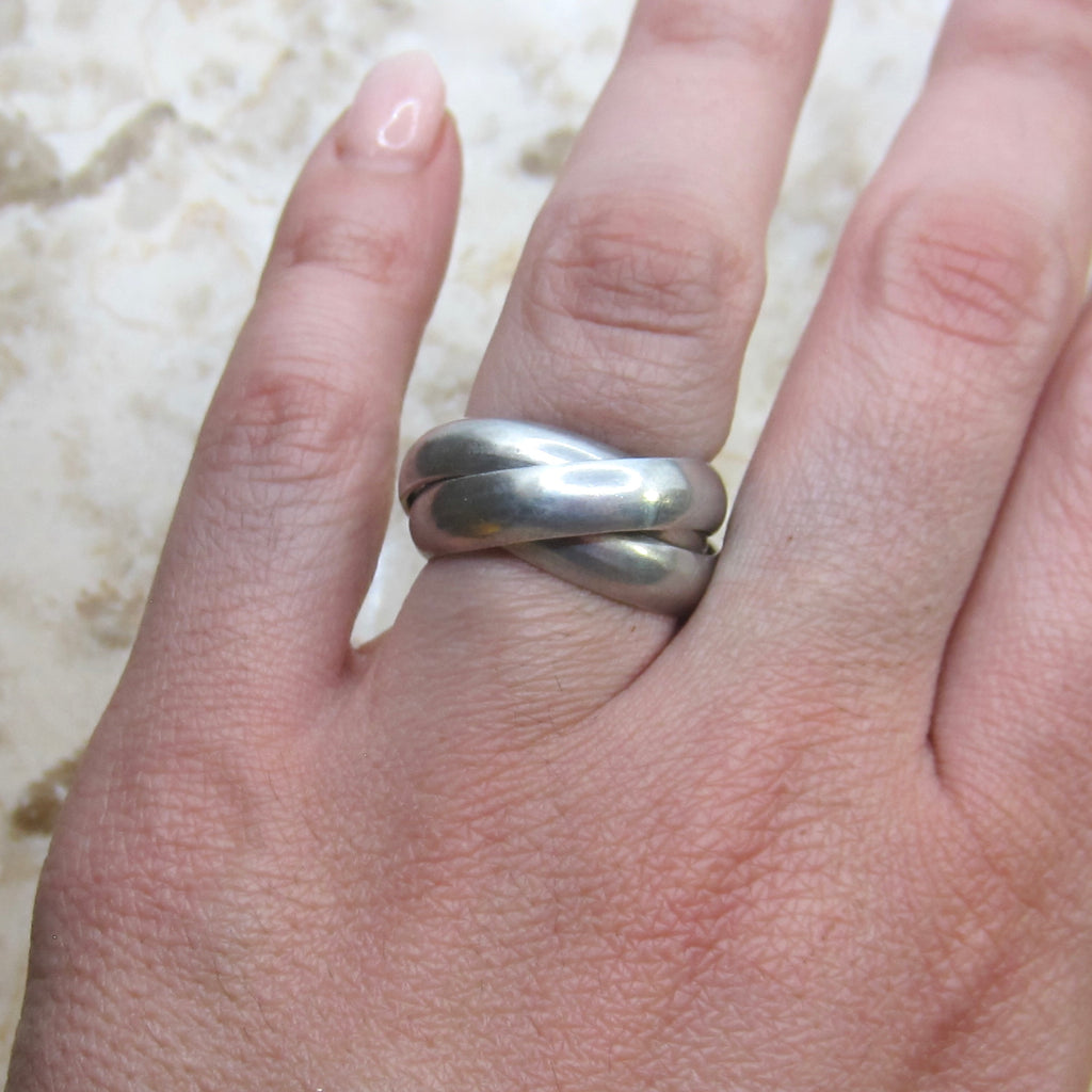 Vintage Sterling Silver Wide Rolling Band Ring c.1970s