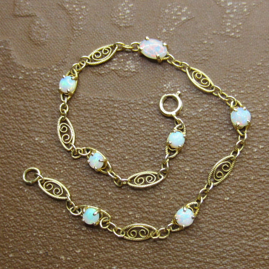 Vintage 14k Gold Filigree Opal Bracelet c.1980s
