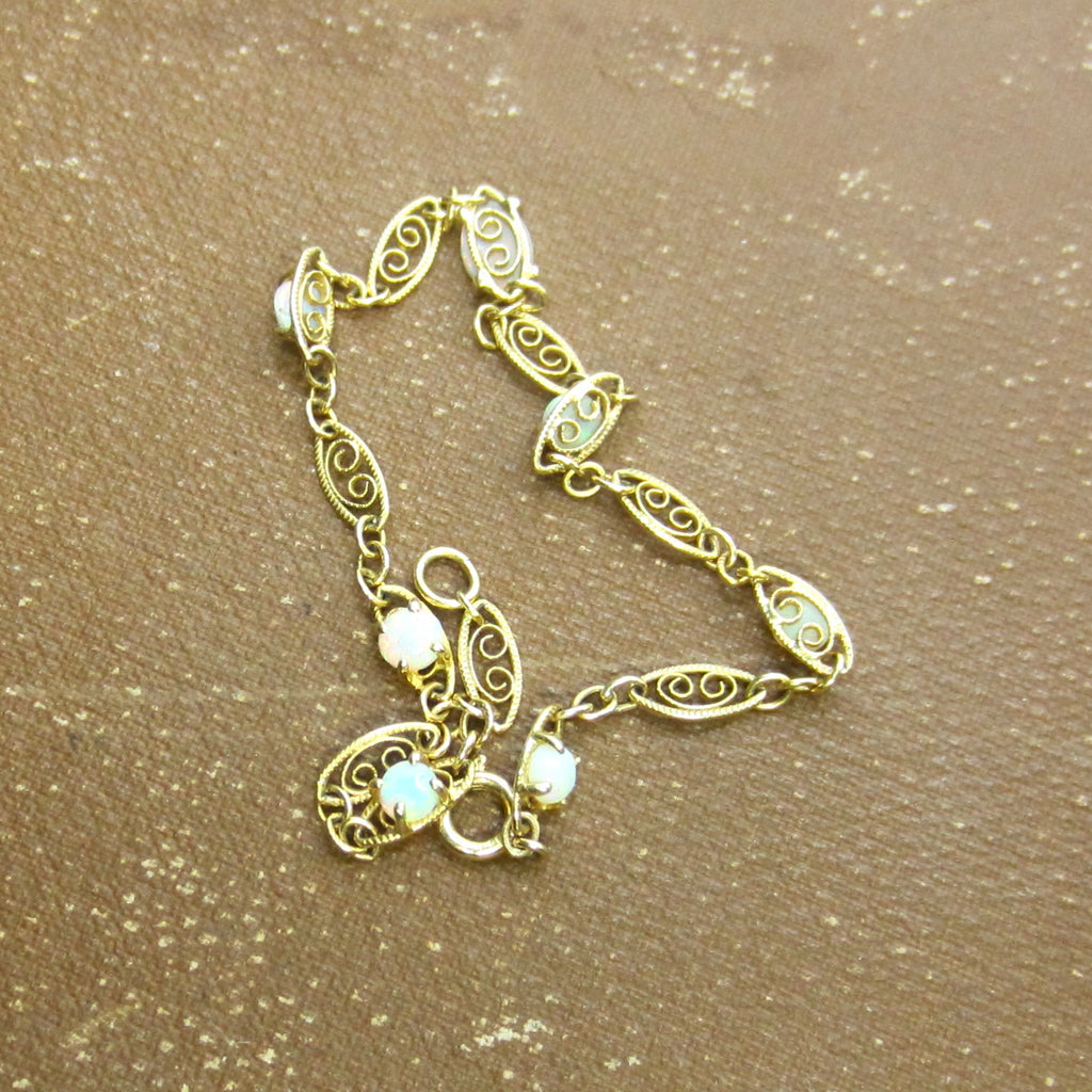 Vintage 14k Gold Filigree Opal Bracelet c.1980s