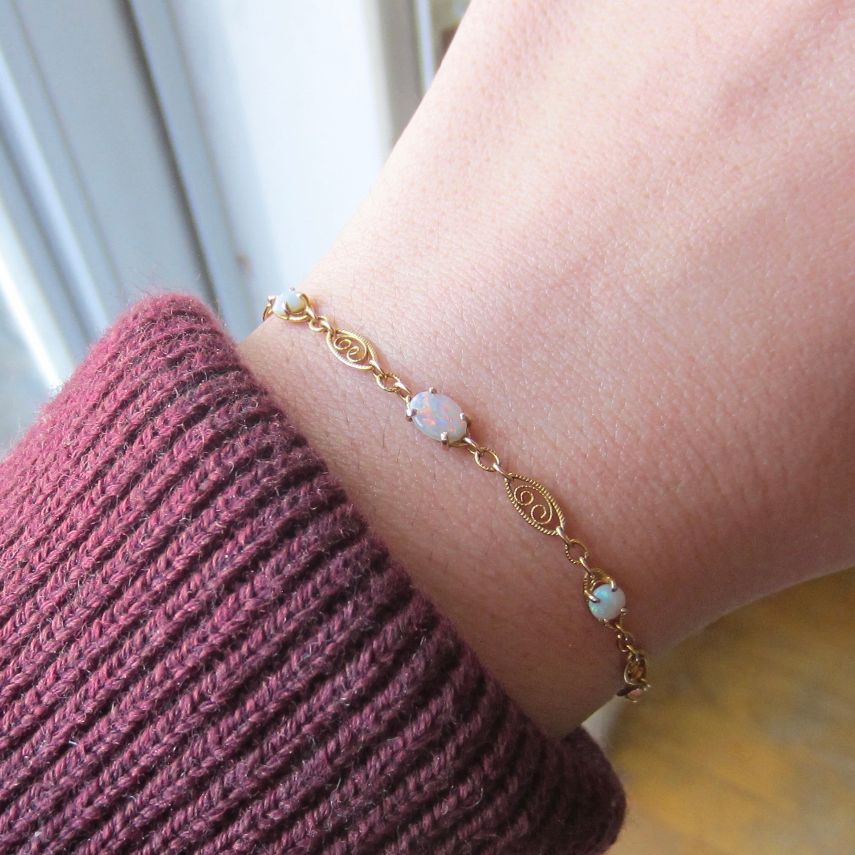 Vintage 14k Gold Filigree Opal Bracelet c.1980s