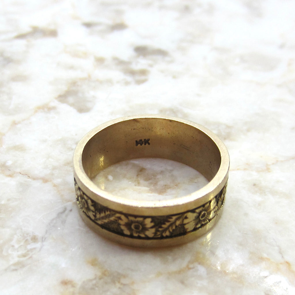 Vintage 14k Gold Carved Floral Band c.1940s