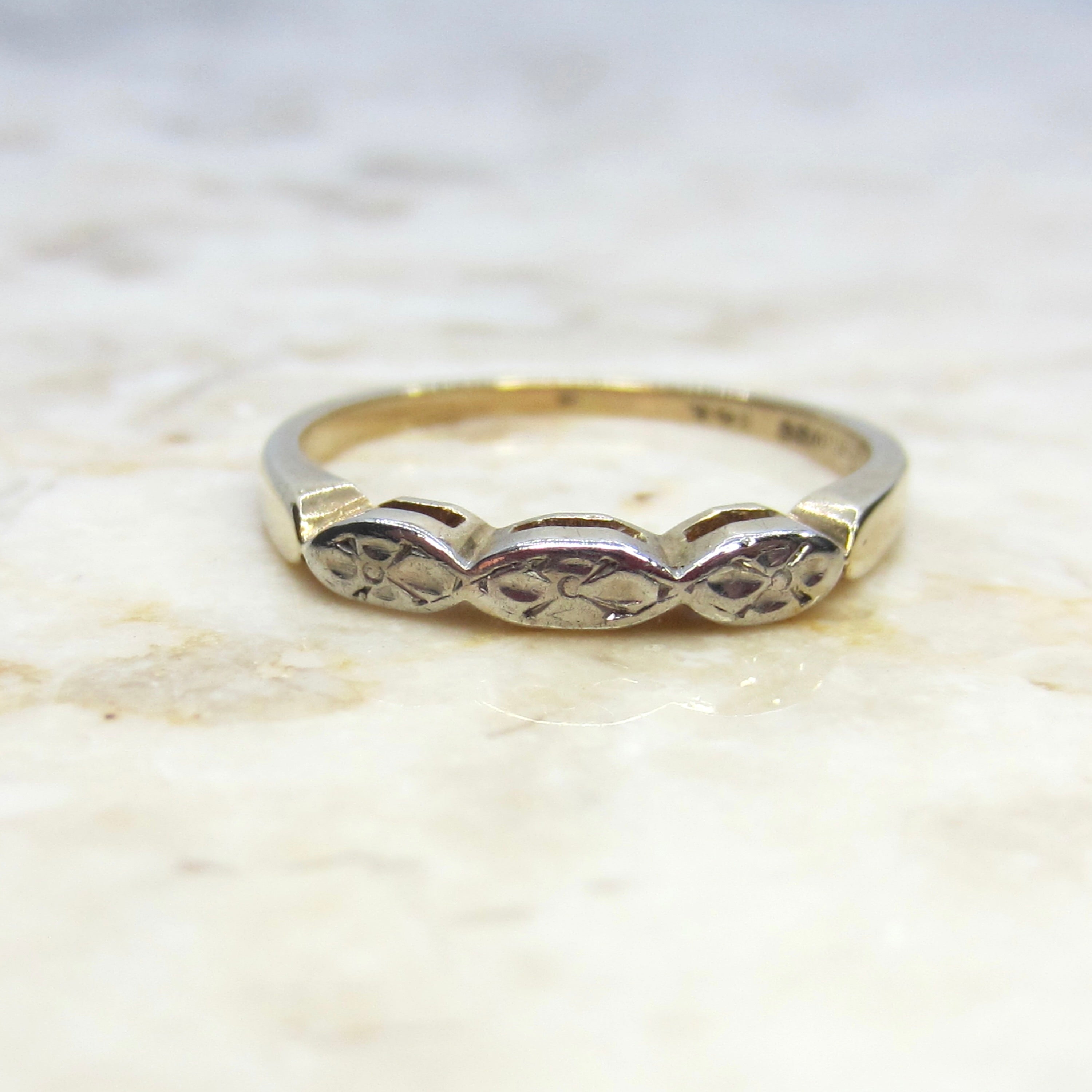 Vintage Art Deco 14k Gold Floral Band c.1930s