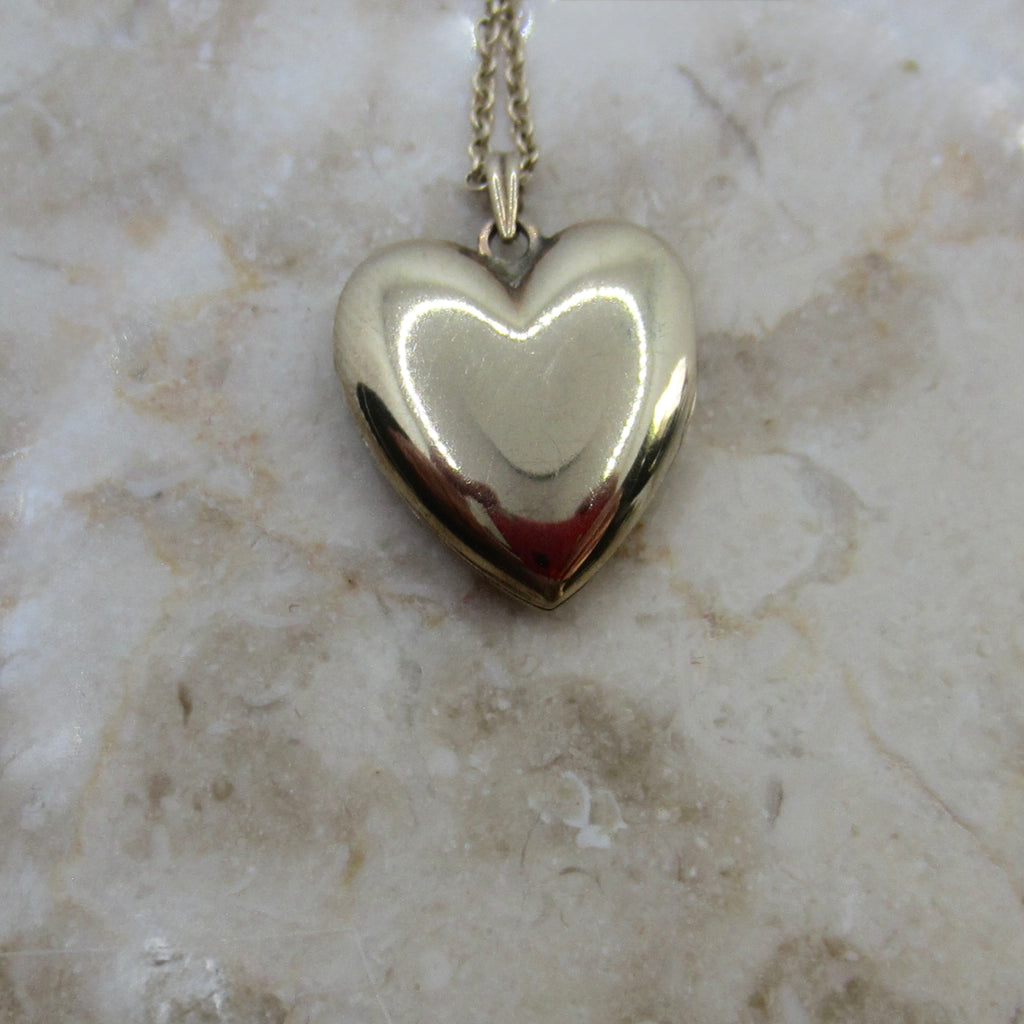 Vintage Sweetheart Locket 10k Gold Heart Photo Locket Necklace c.1940s