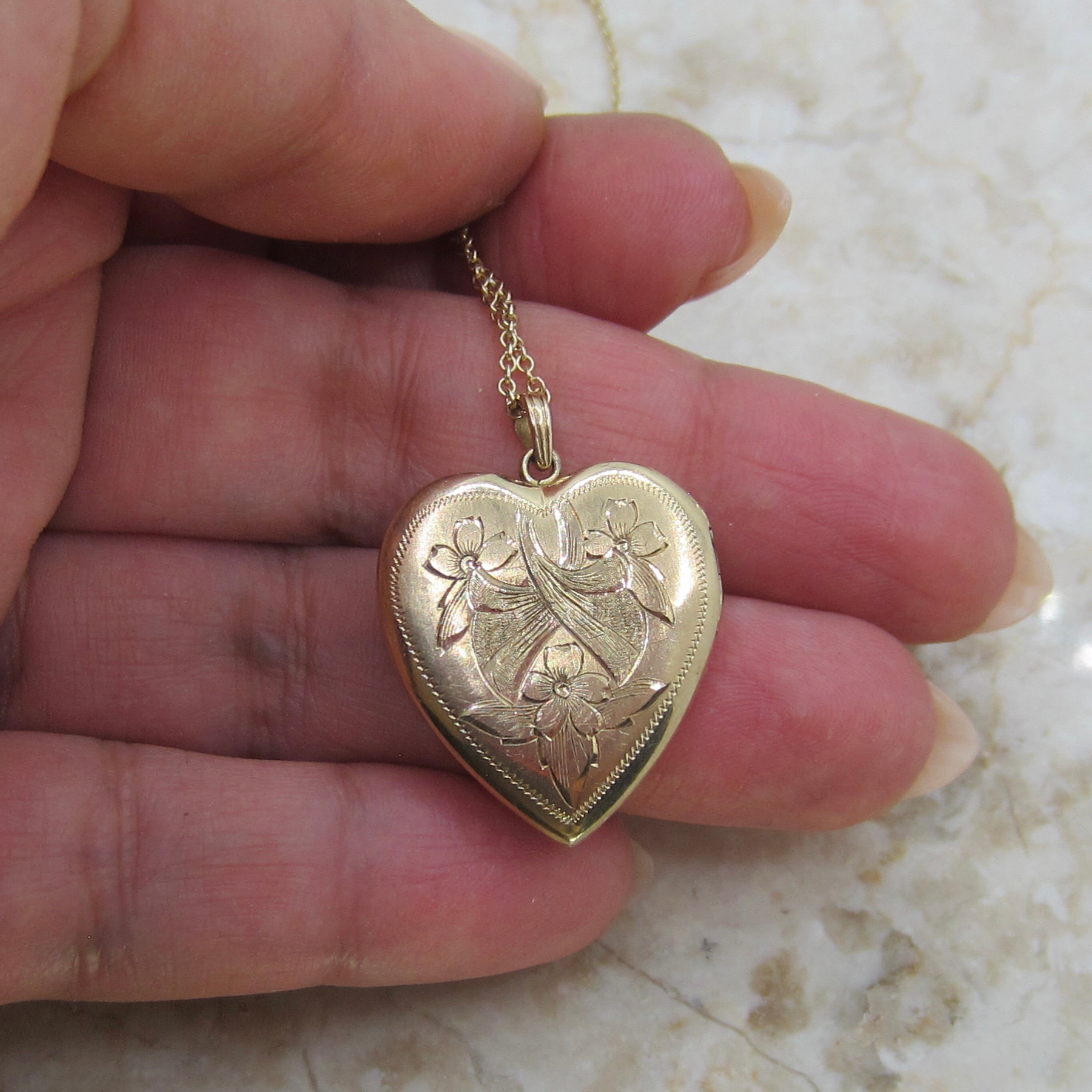 Vintage 14k Gold Heart Locket Inscribed To Wendy From Daddy And Mommy 11-6-60