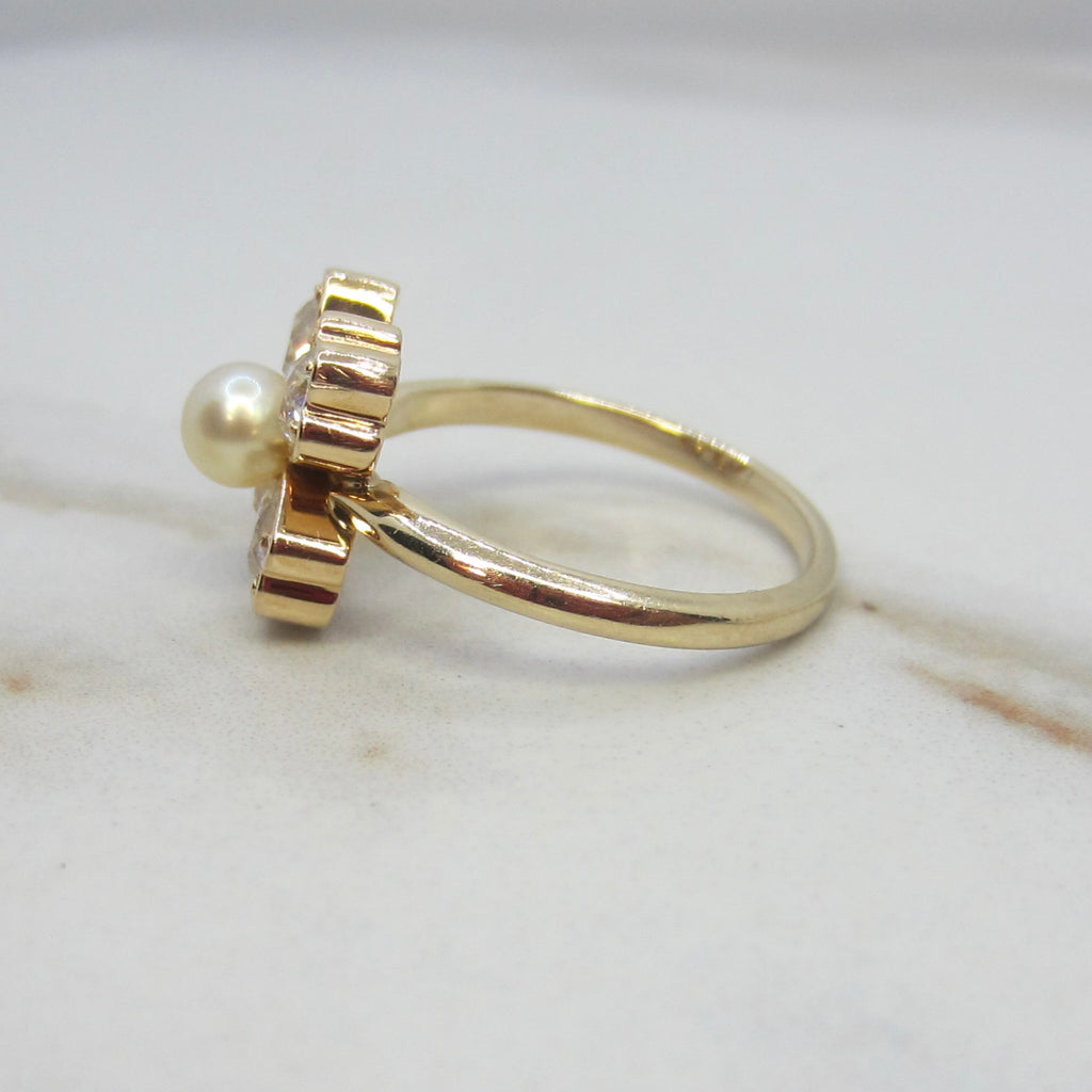Vintage 14k Gold .80ctw Old Mine Cut Diamond and Cultured Pearl Flower Ring