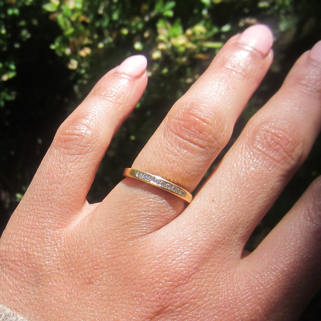Vintage 18k Gold .18ctw Natural Diamond Stacking Band Jabel c.1980s