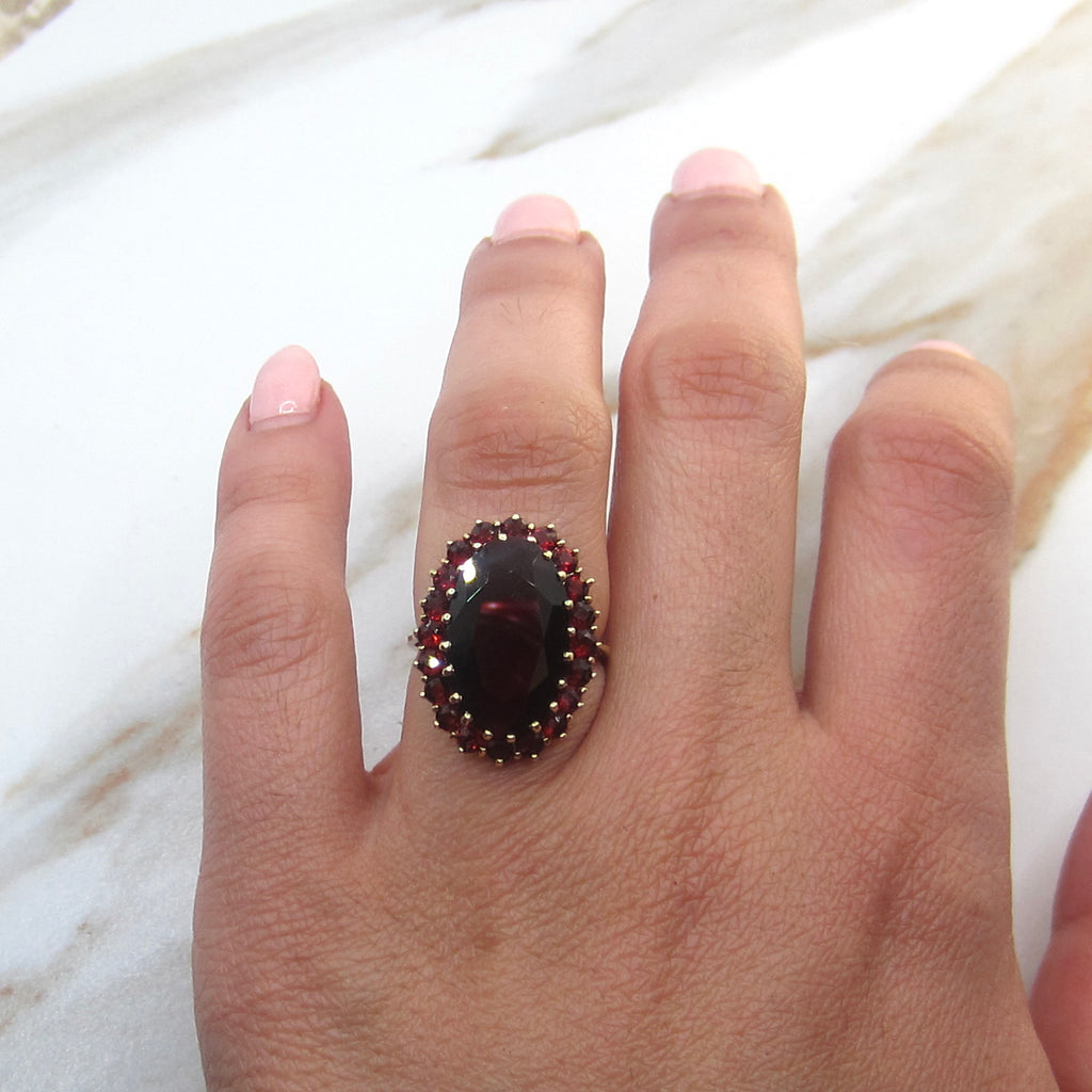 Vintage 14k Gold Large Garnet Cocktail Ring c.1970s