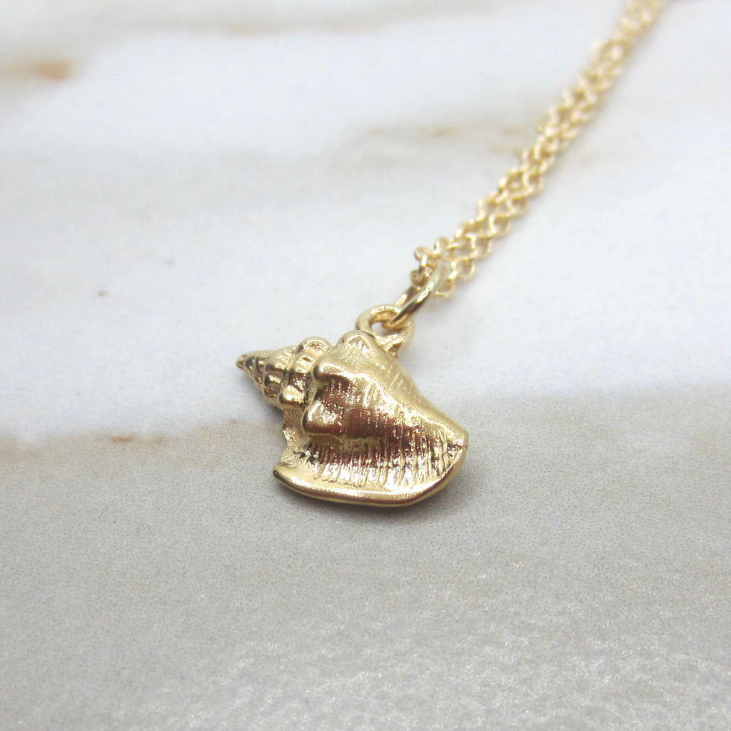 Vintage 14k Gold Conch Shell Charm c.1960s