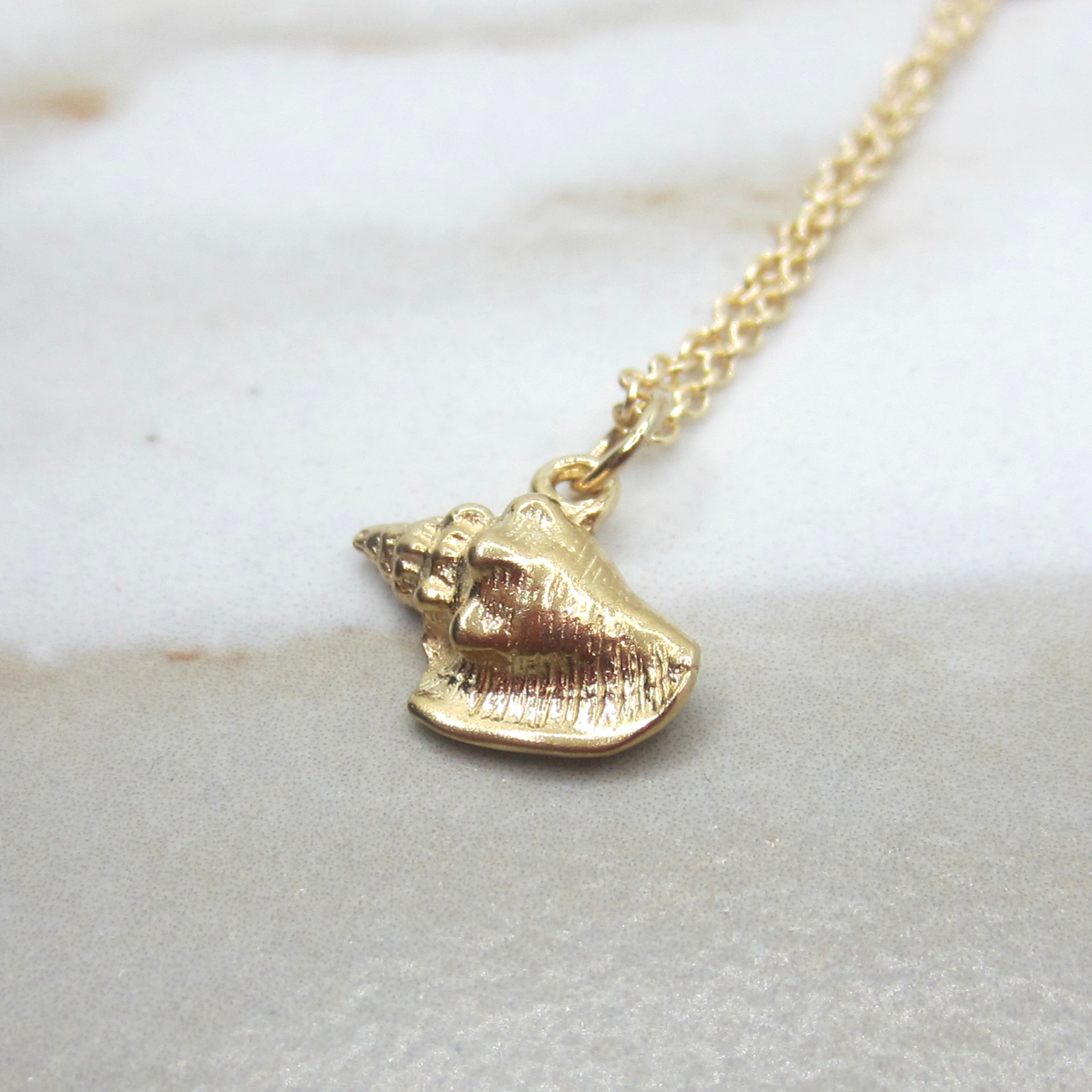Vintage 14k Gold Conch Shell Charm c.1960s