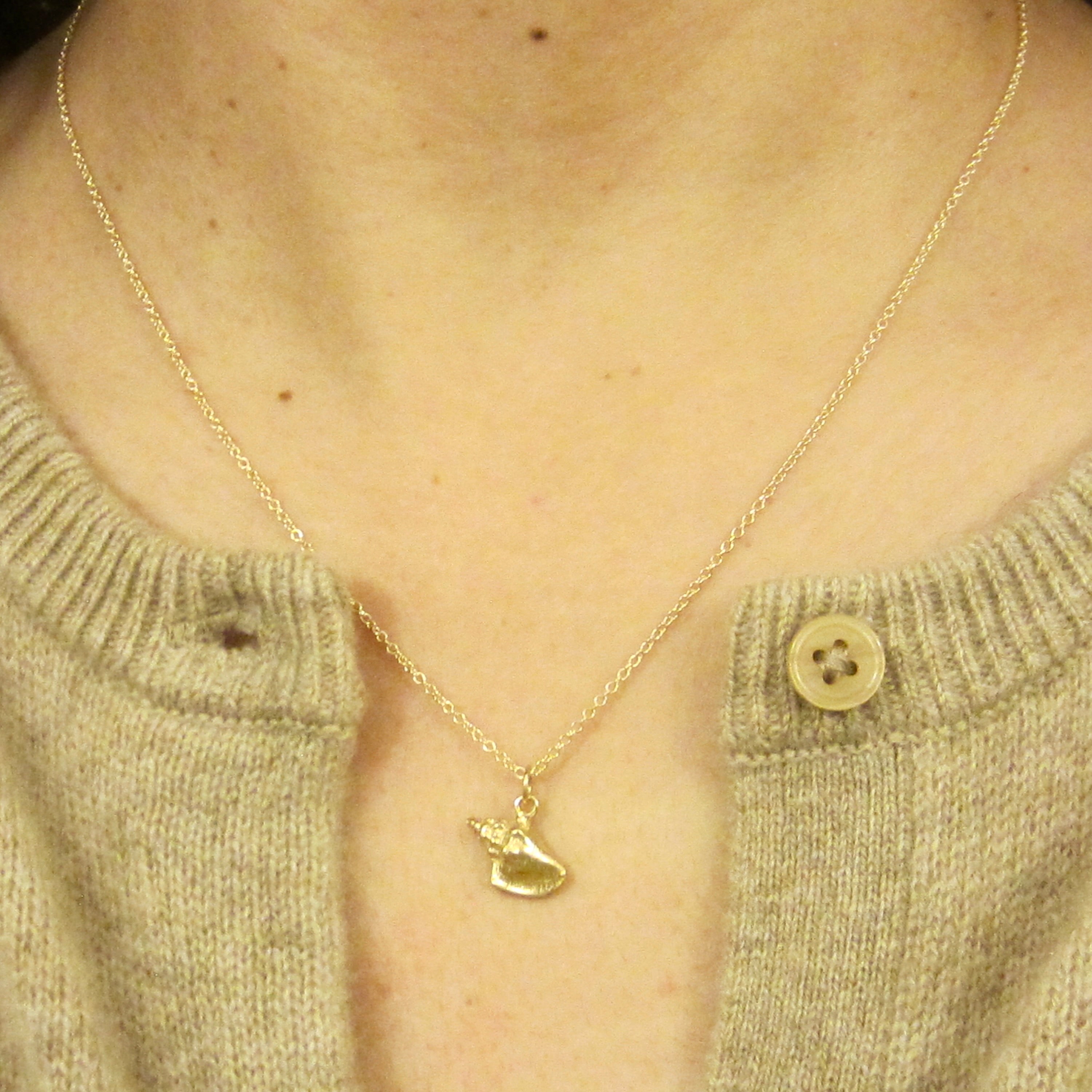 Vintage 14k Gold Conch Shell Charm c.1960s